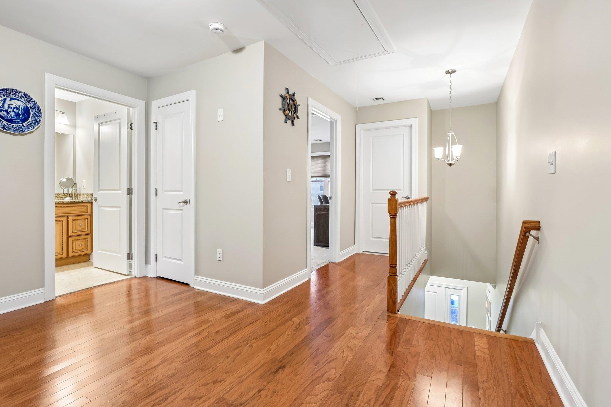 35 RED OAK CT