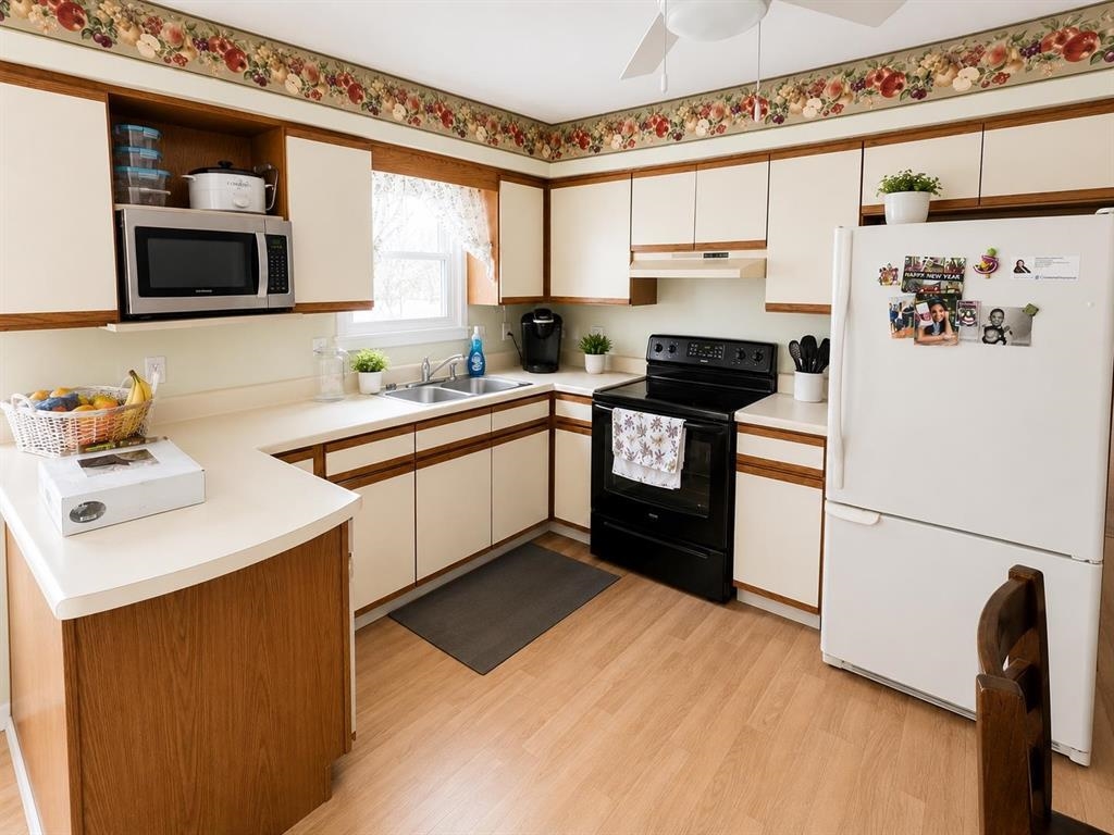 49 FRANCES AVE - Photo 3