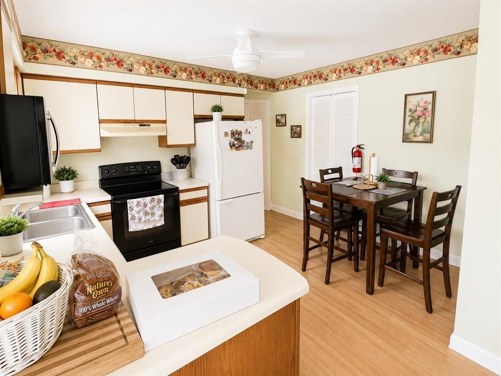 49 FRANCES AVE - Photo 5