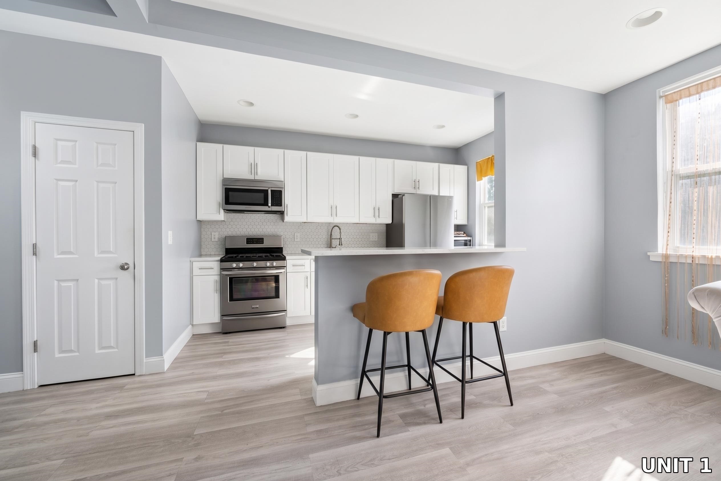 220 DELAWARE AVE - Photo 3