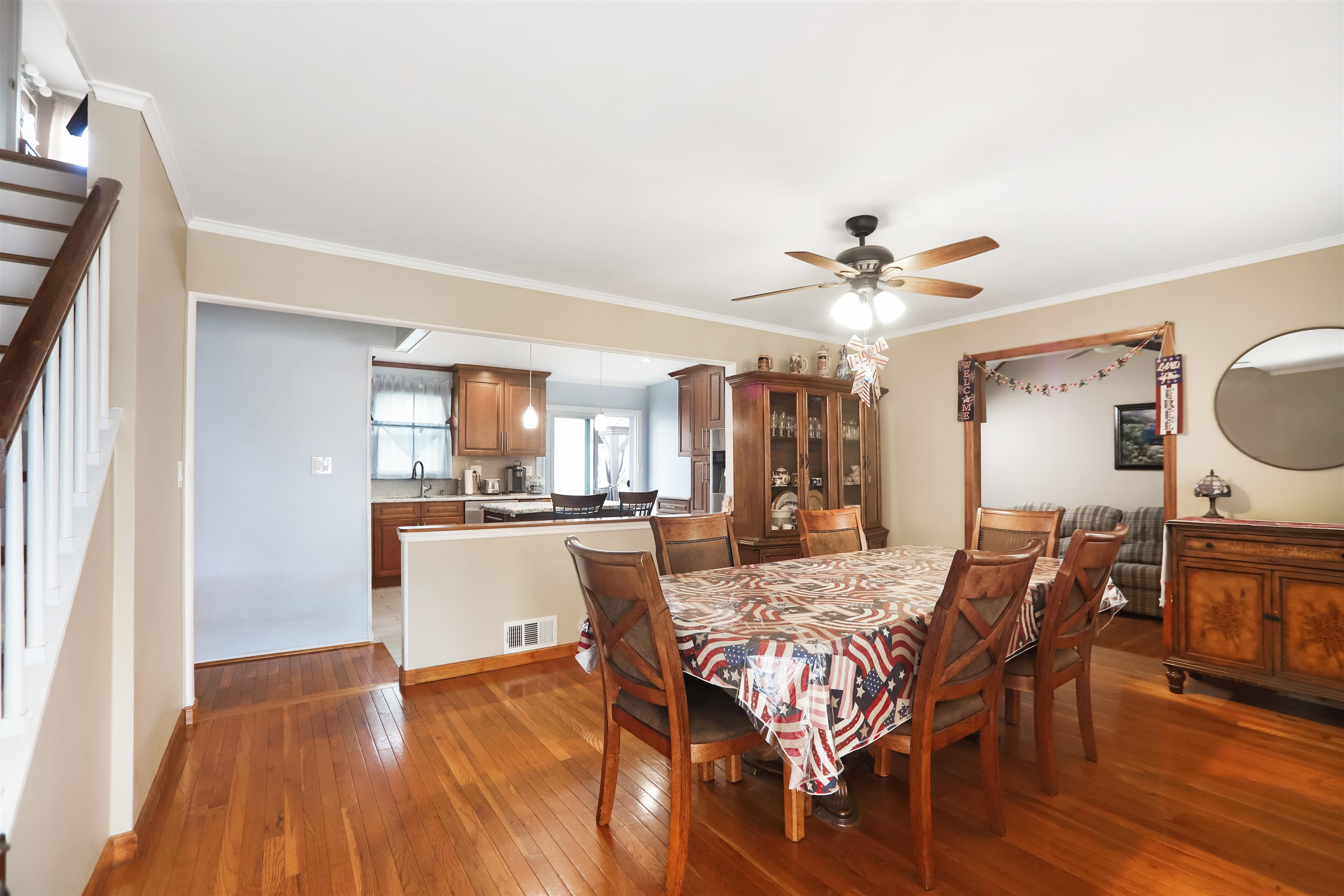 354 COLONIA BLVD - Photo 3