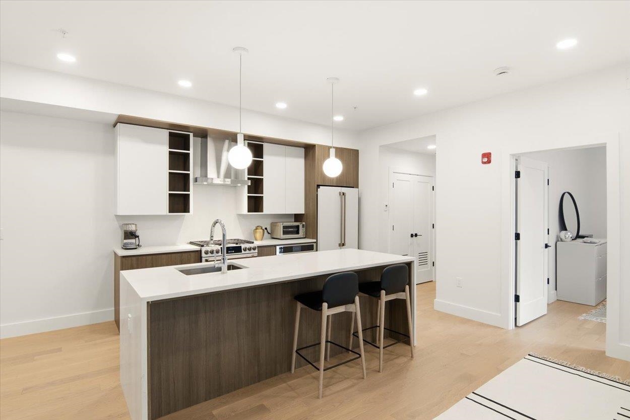 160 BRUNSWICK ST - Photo 3