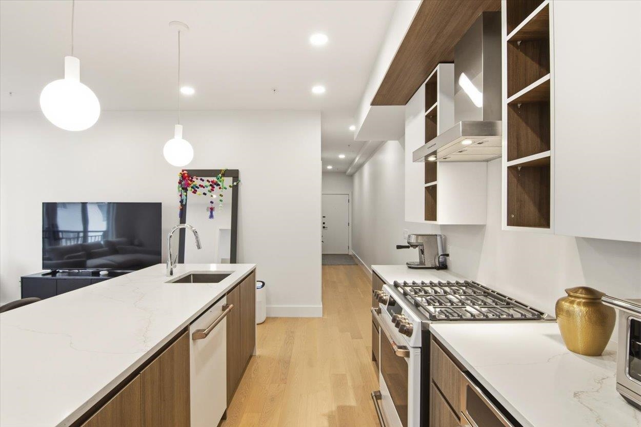 160 BRUNSWICK ST - Photo 5