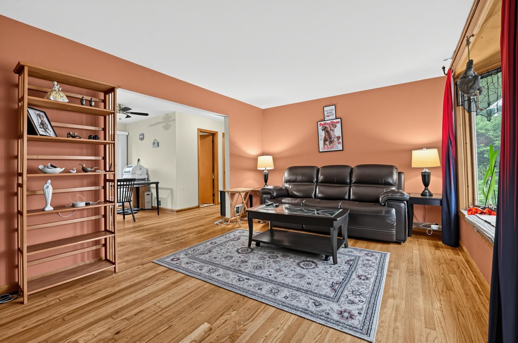155 COLUMBIA AVE - Photo 3