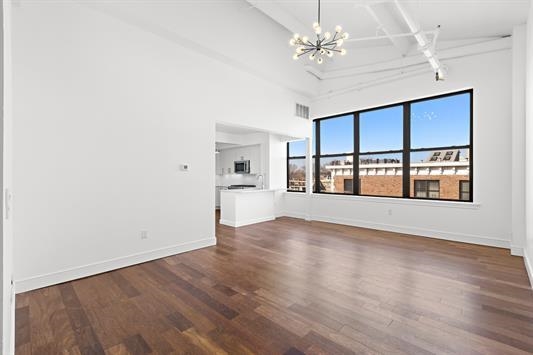 300 COMMUNIPAW AVE - Photo 4