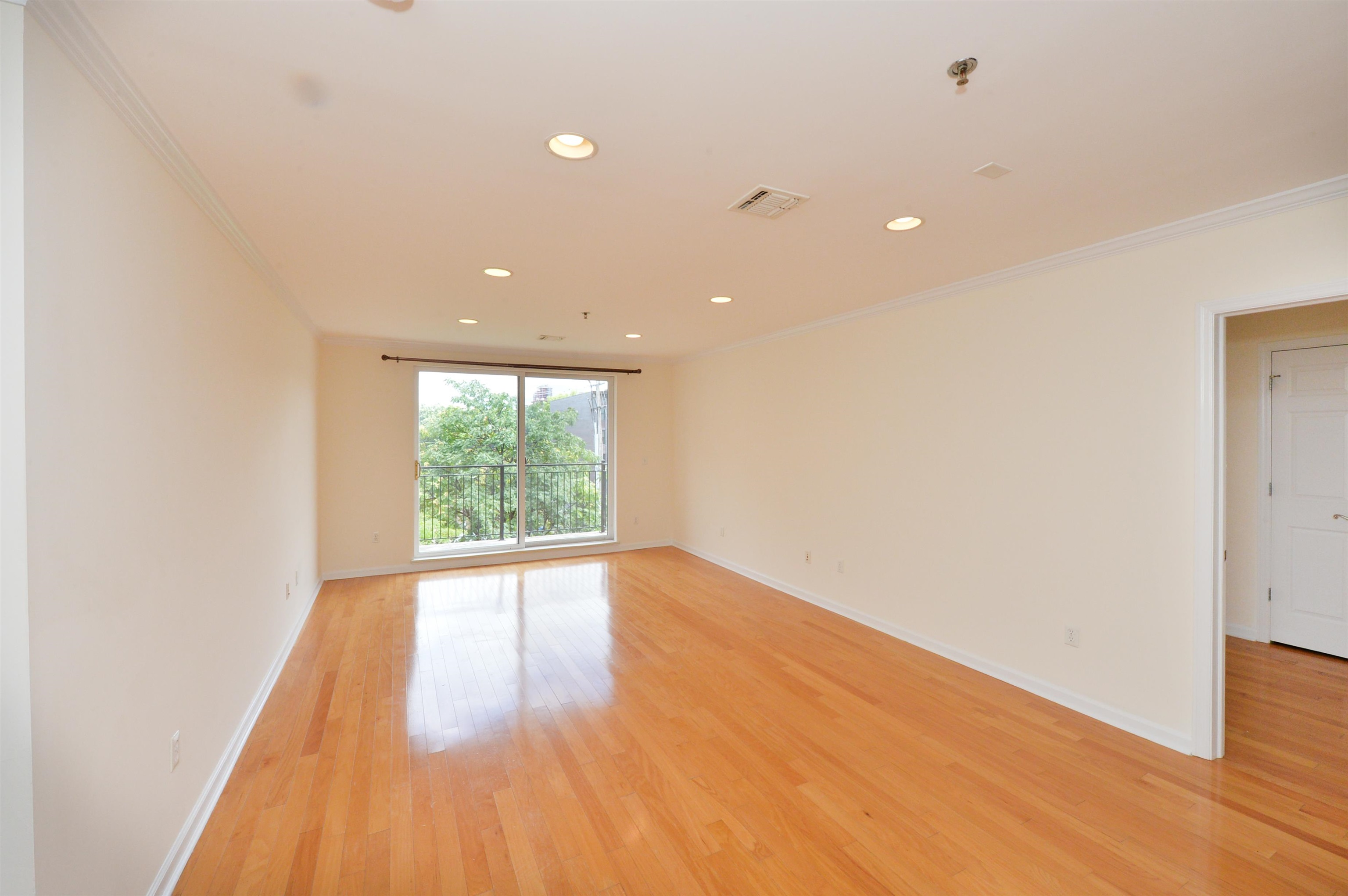 659 1ST ST - Photo 3