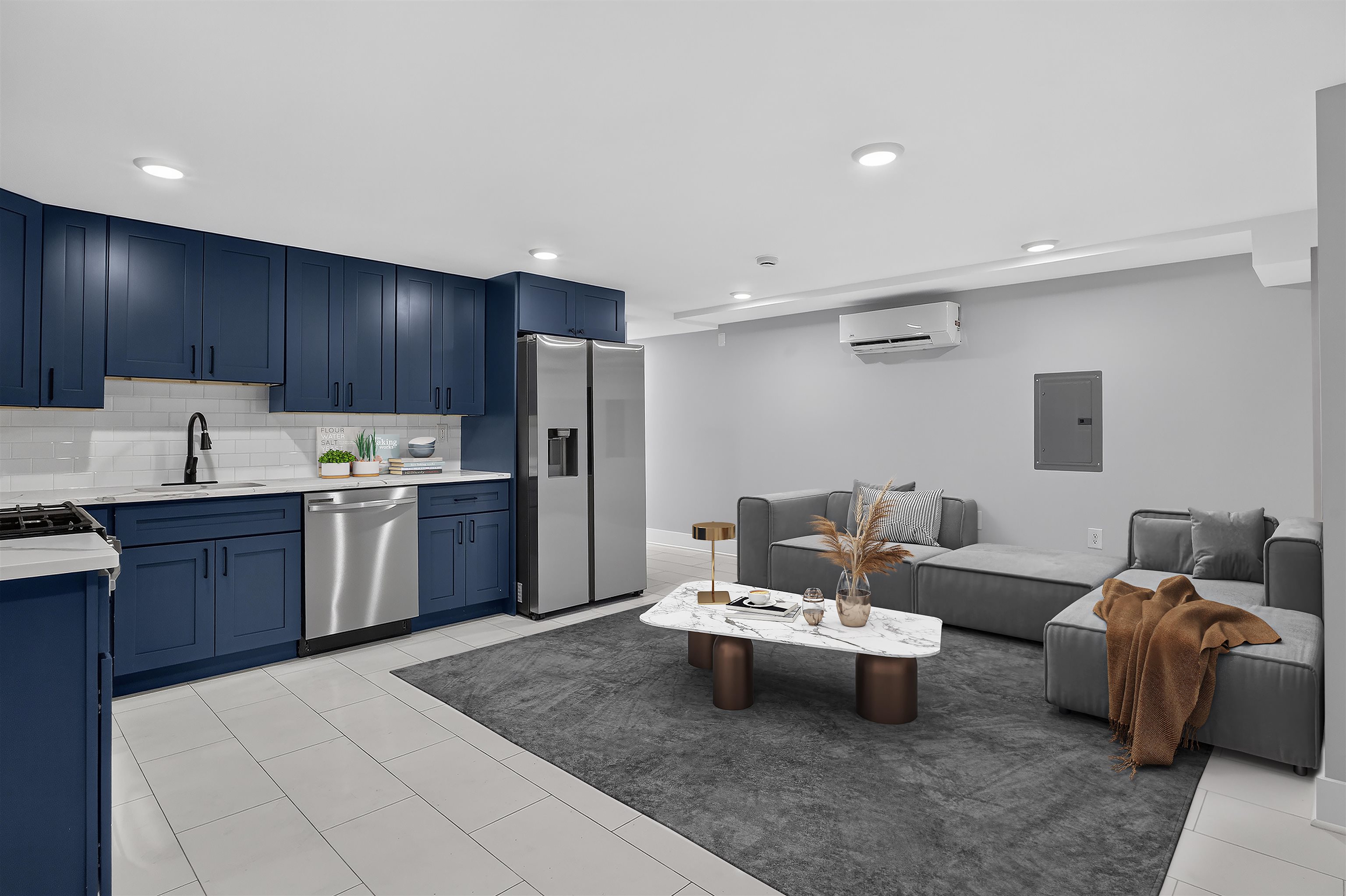 933A SUMMIT AVE - Photo 4