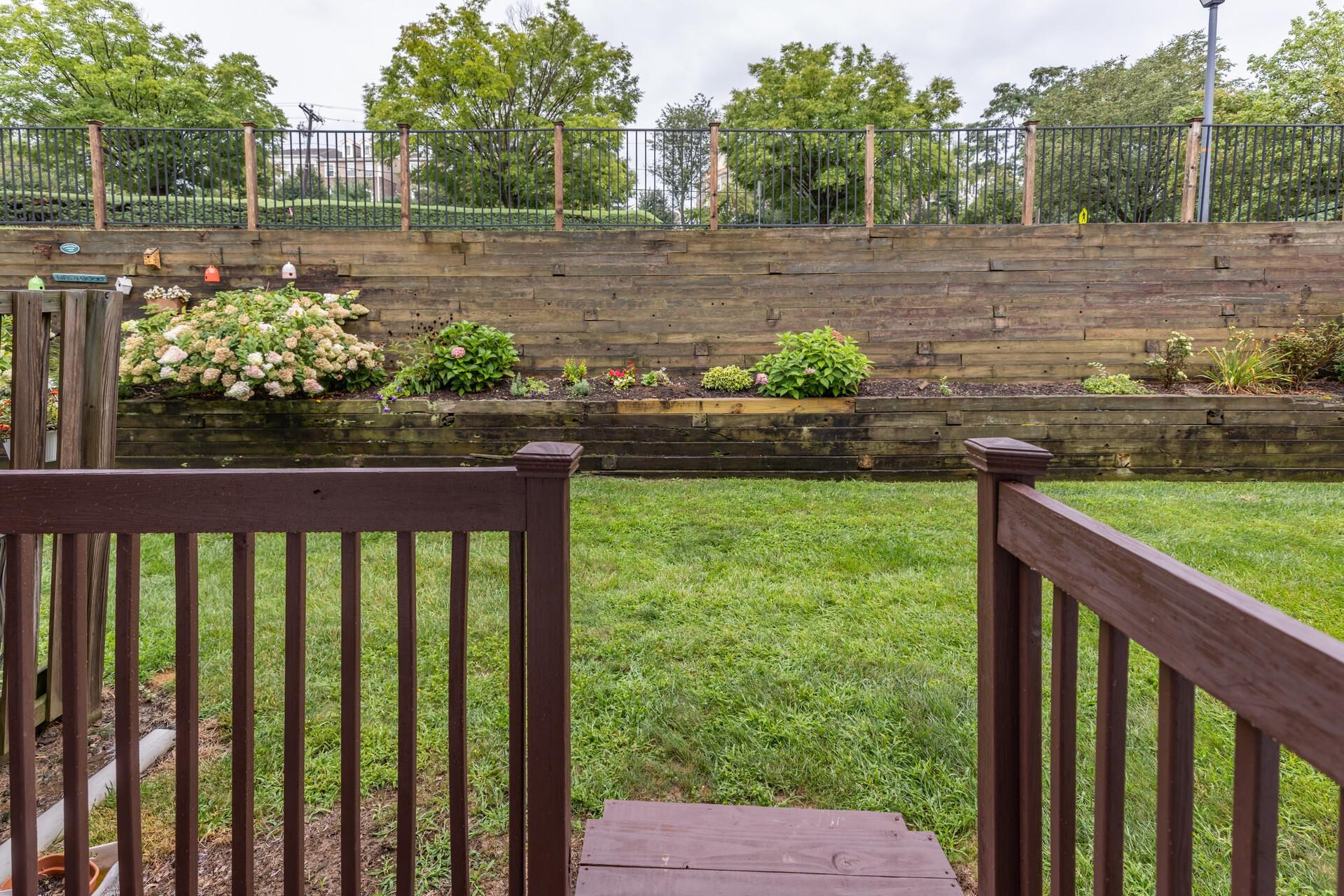 17 HERITAGE CT - Photo 2