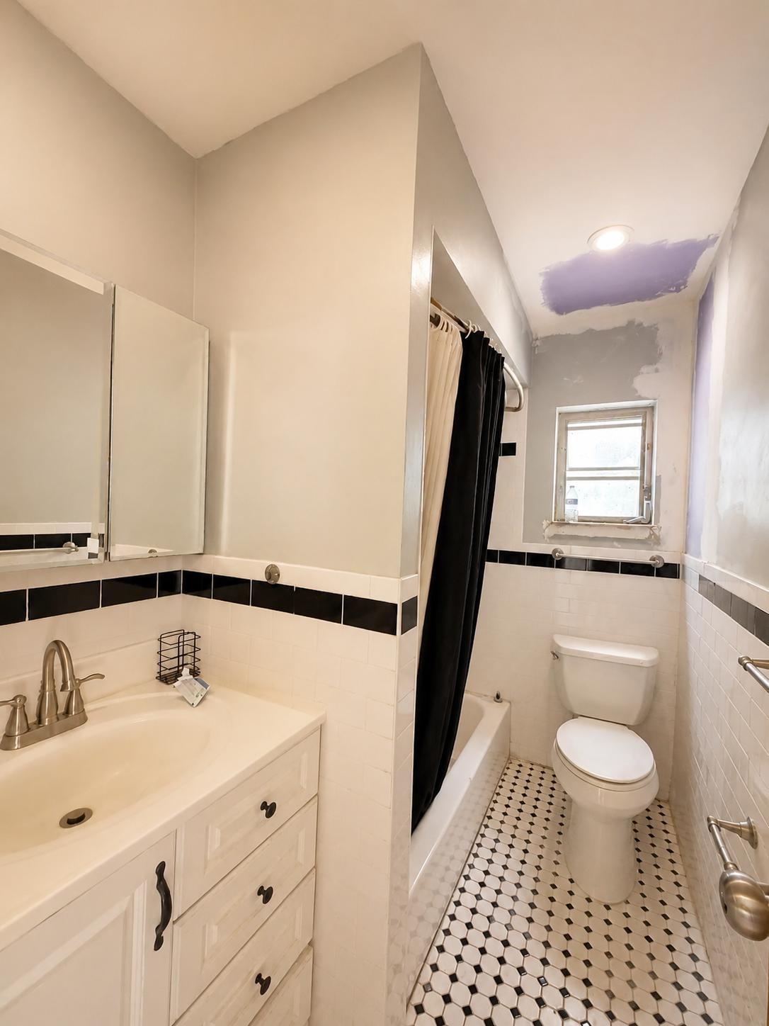 68 W 15TH ST - Photo 2