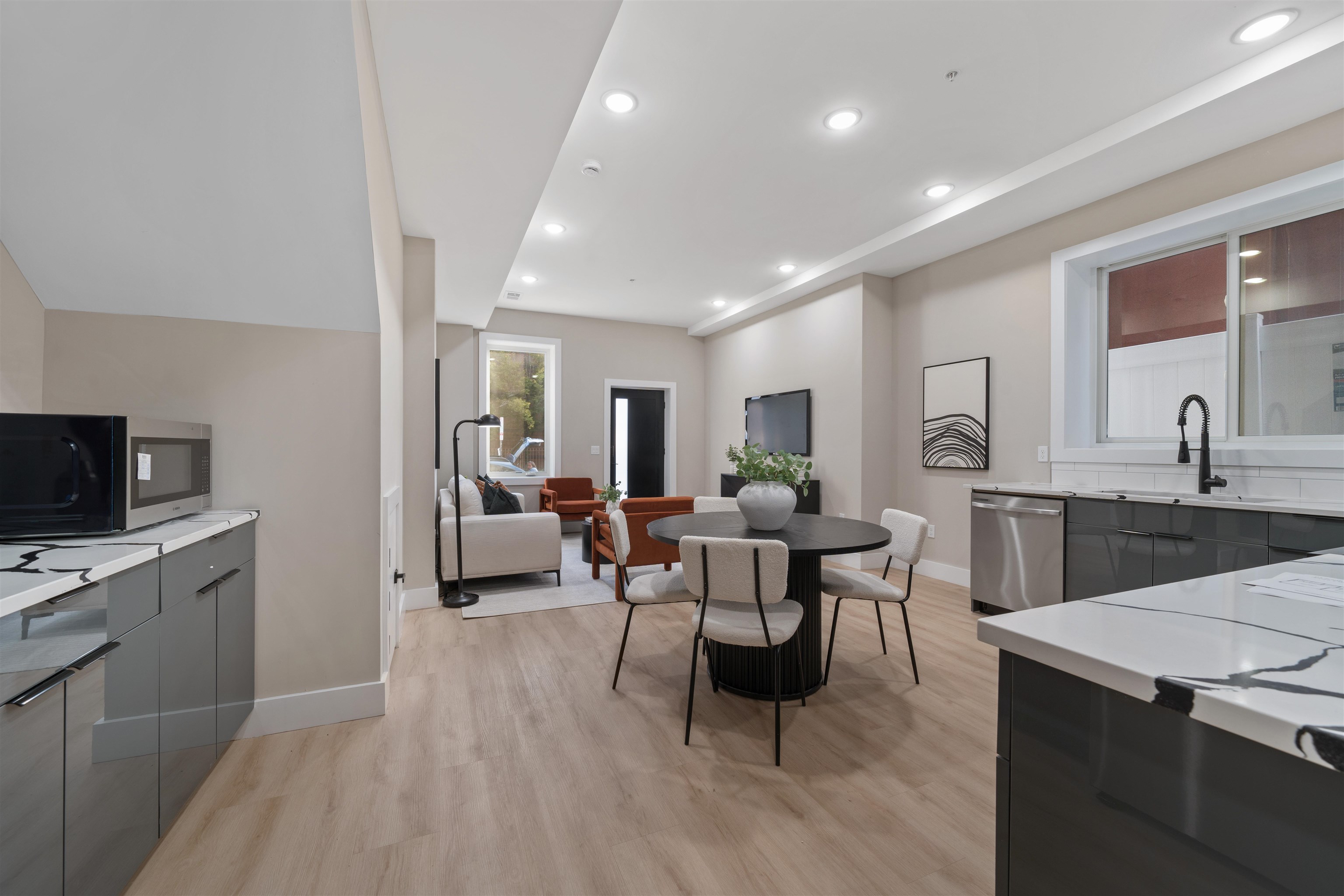 94 SOUTH ST - Photo 3