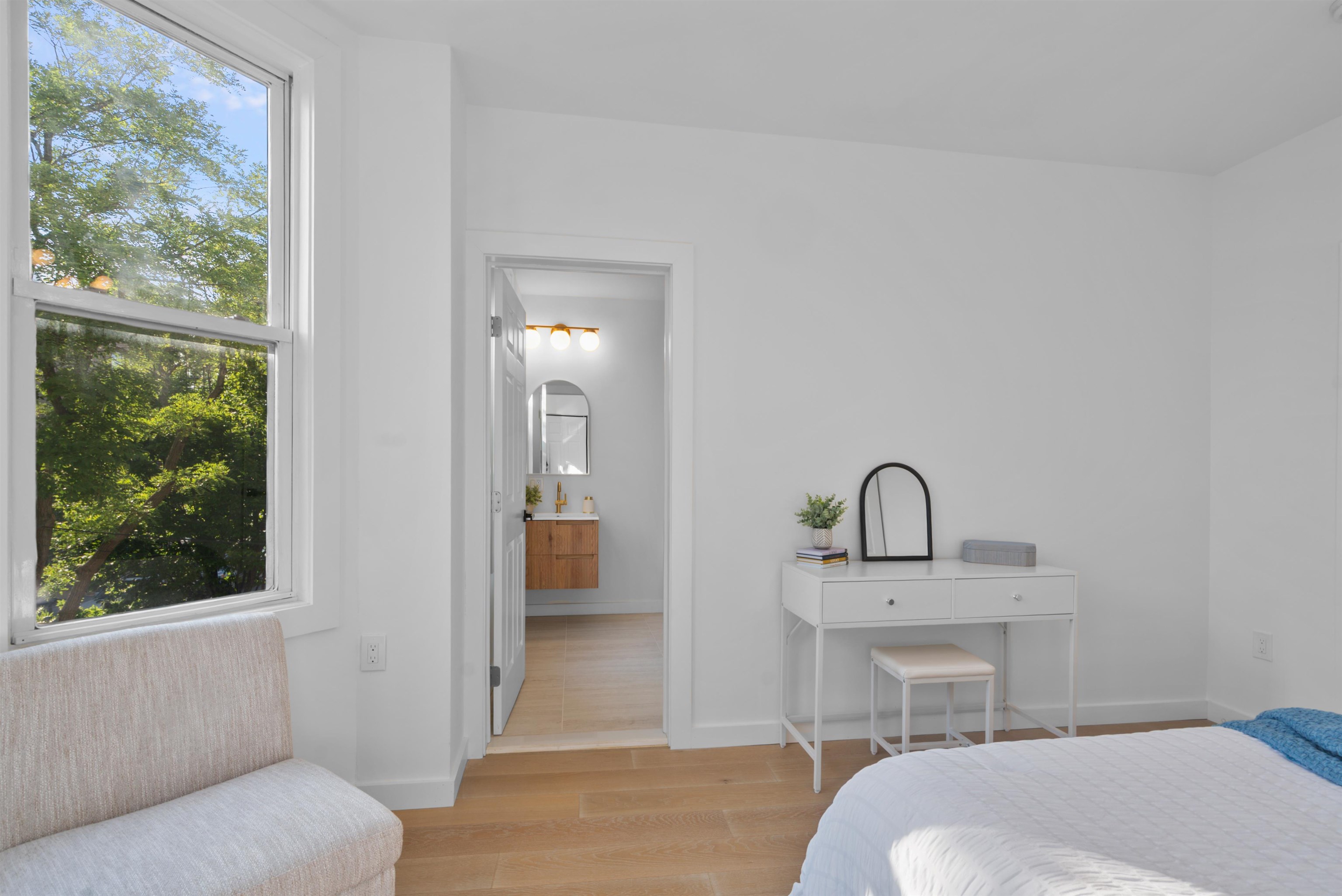 110 MAPLE ST - Photo 3