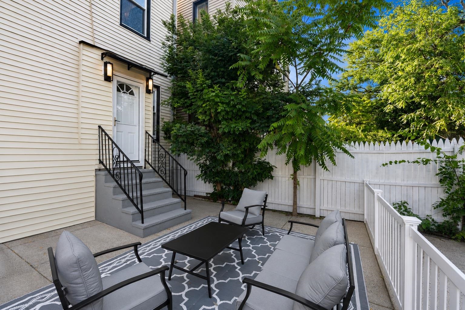 110 MAPLE ST - Photo 2