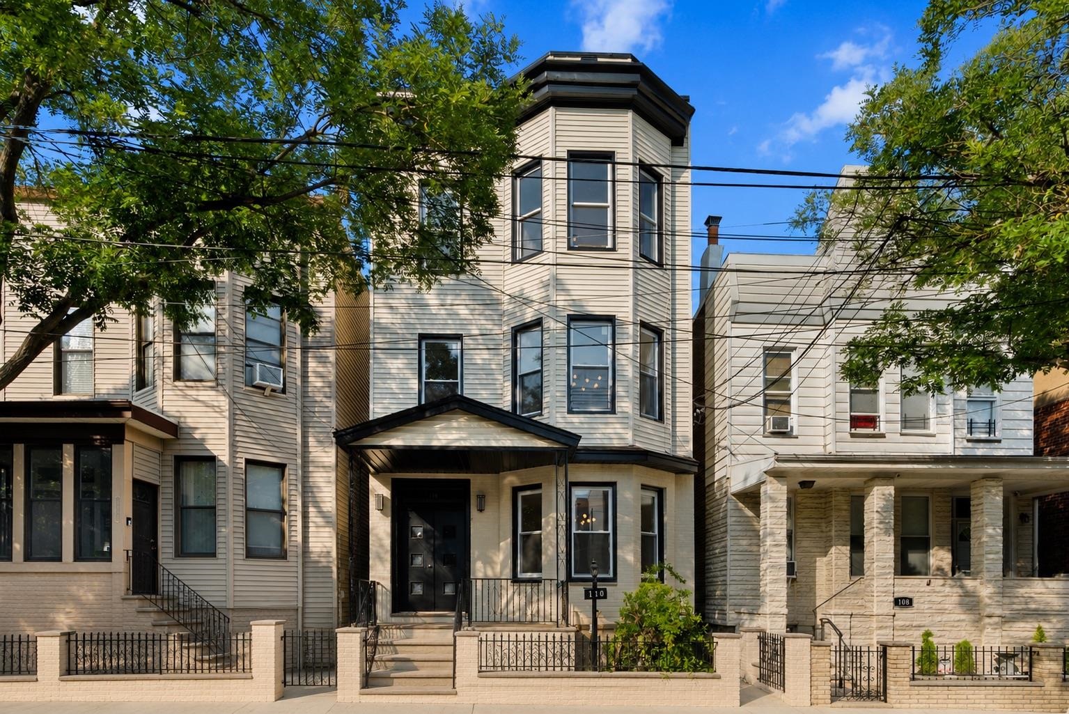 110 MAPLE ST - Photo 3