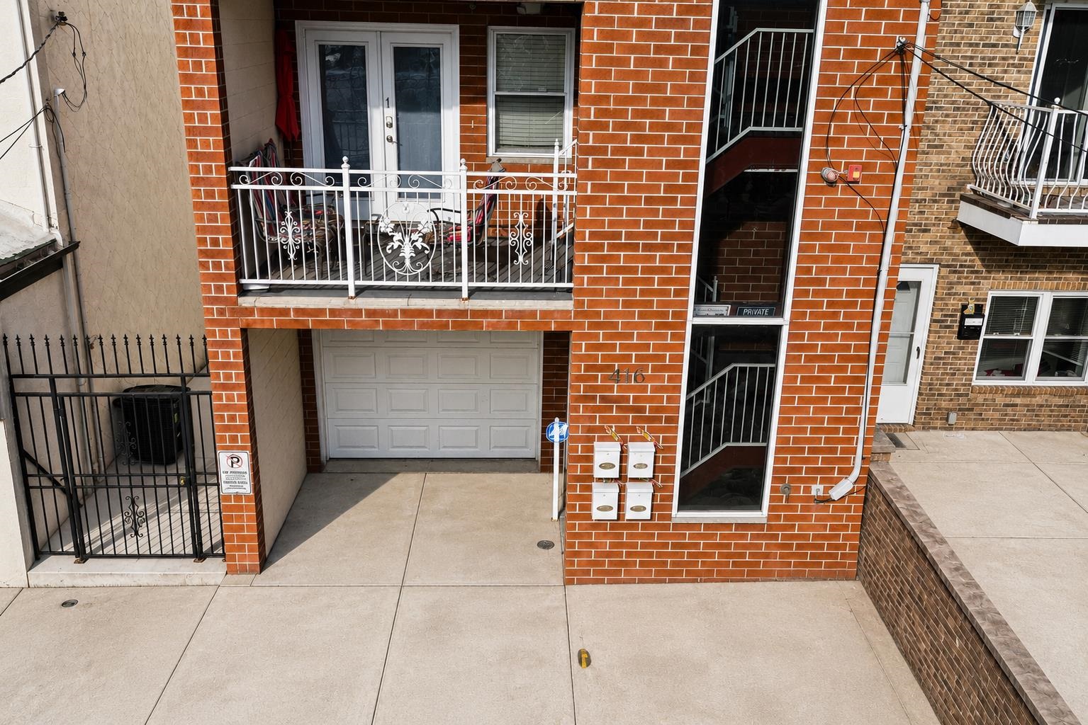 416 2ND ST - Photo 4