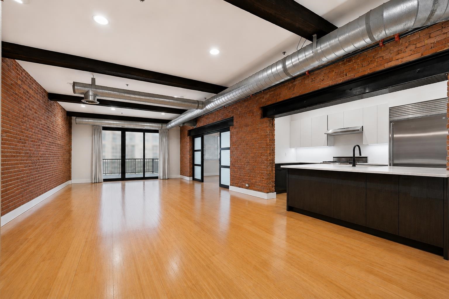 610 CLINTON ST - Photo 2