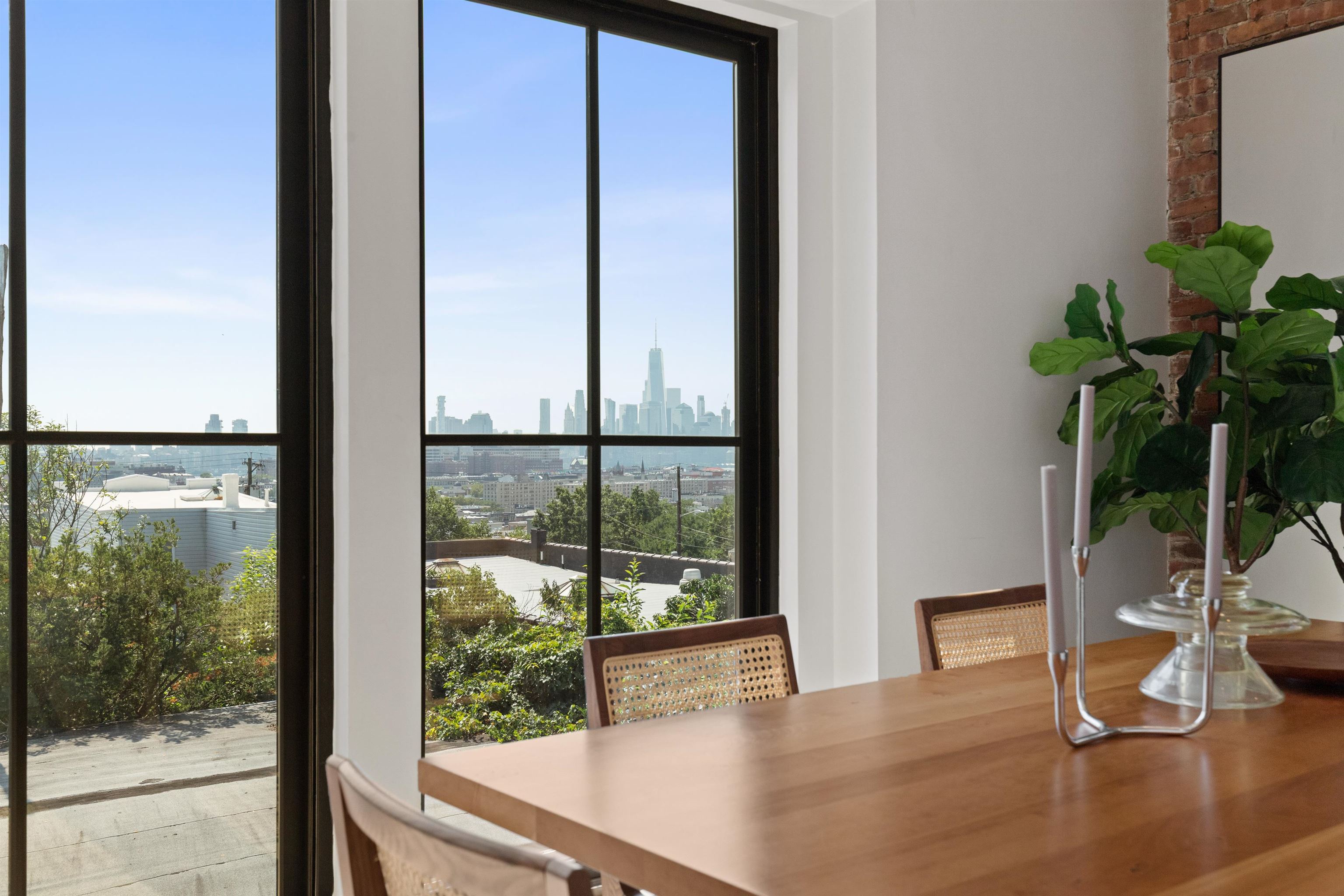 644 PALISADE AVE - Photo 3
