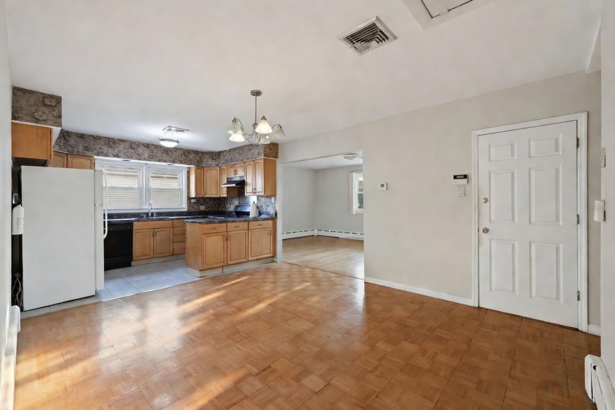 6412 COLUMBIA AVE - Photo 4