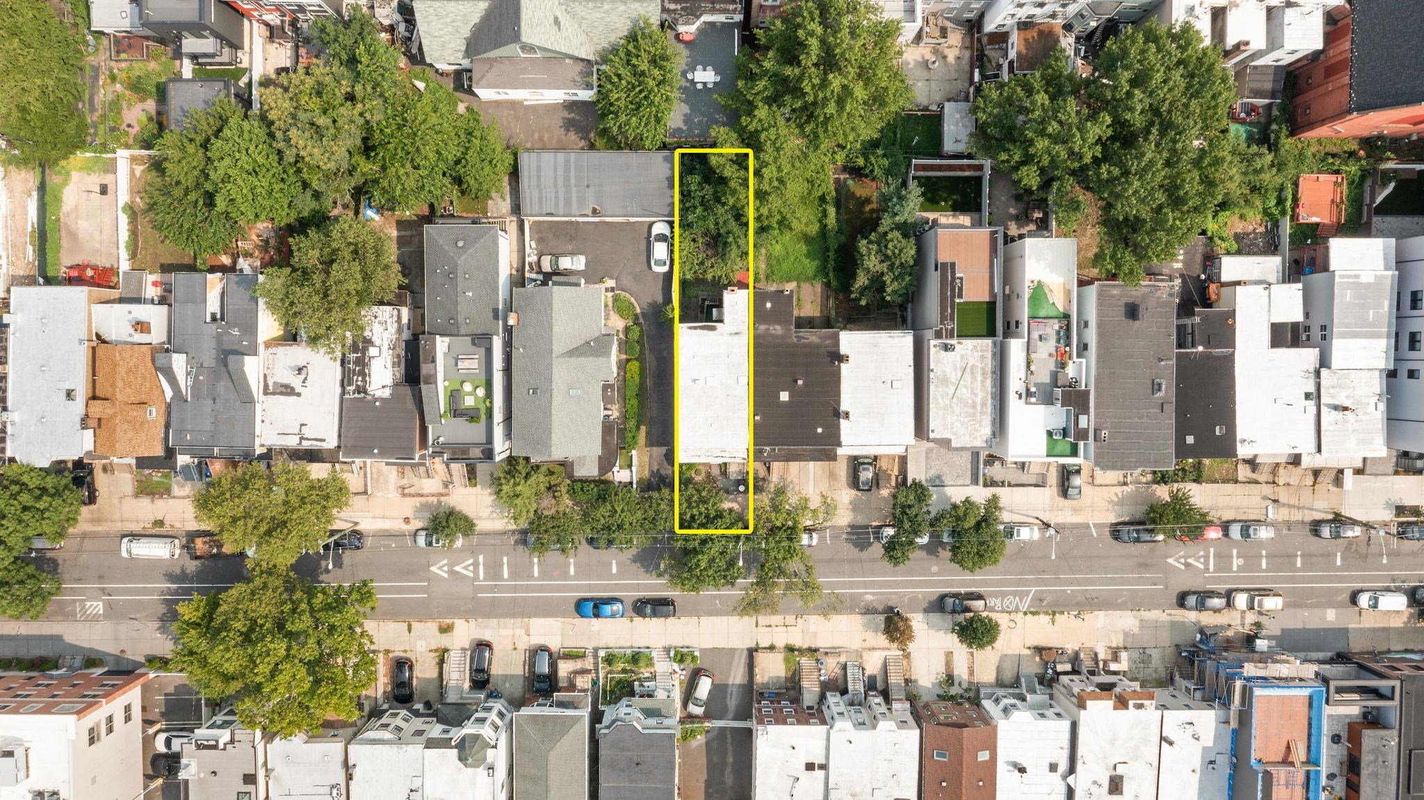 30 LINCOLN ST - Photo 2
