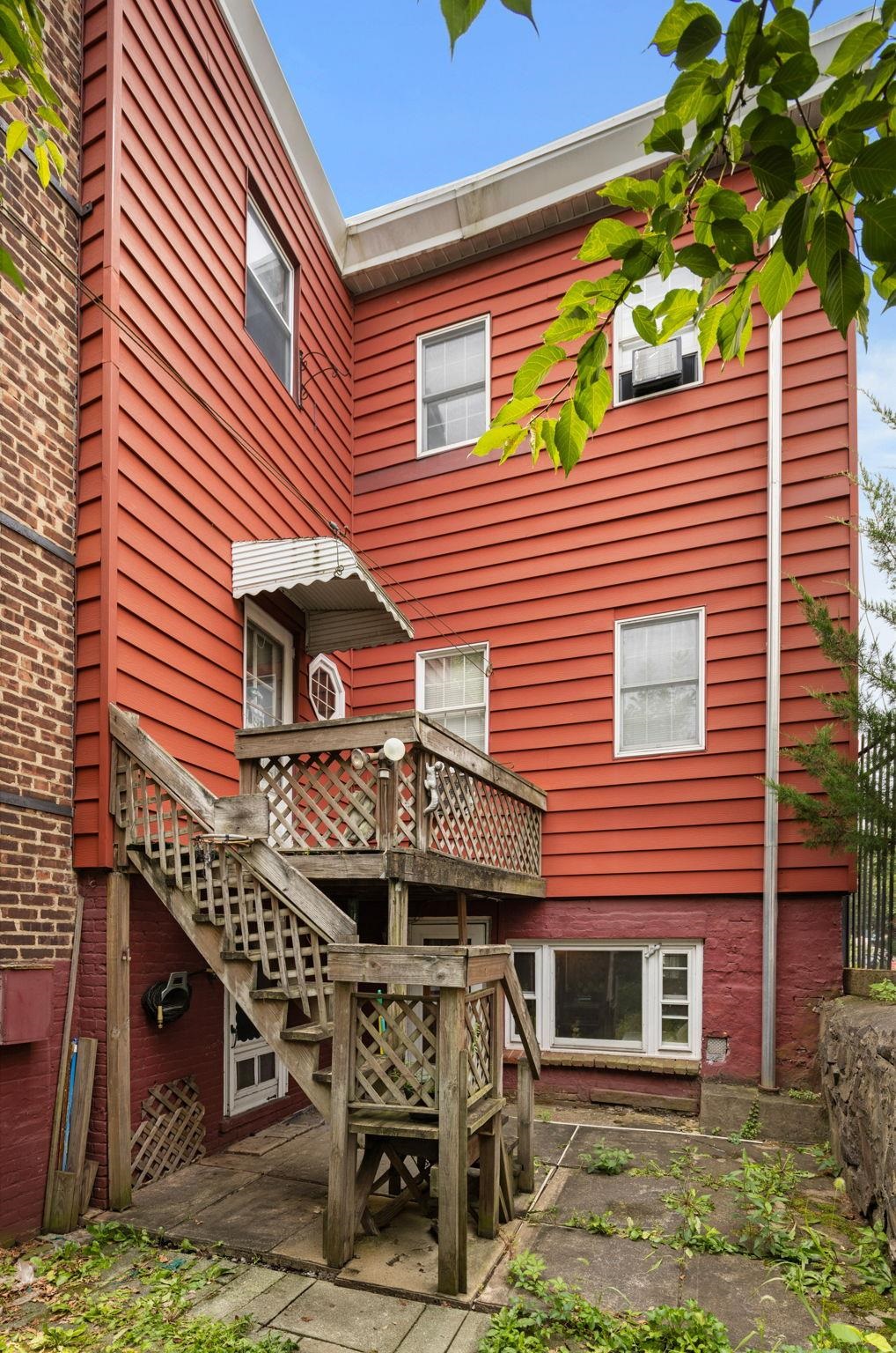 30 LINCOLN ST - Photo 4