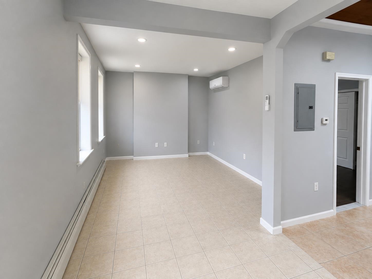 1320 44TH ST - Photo 2