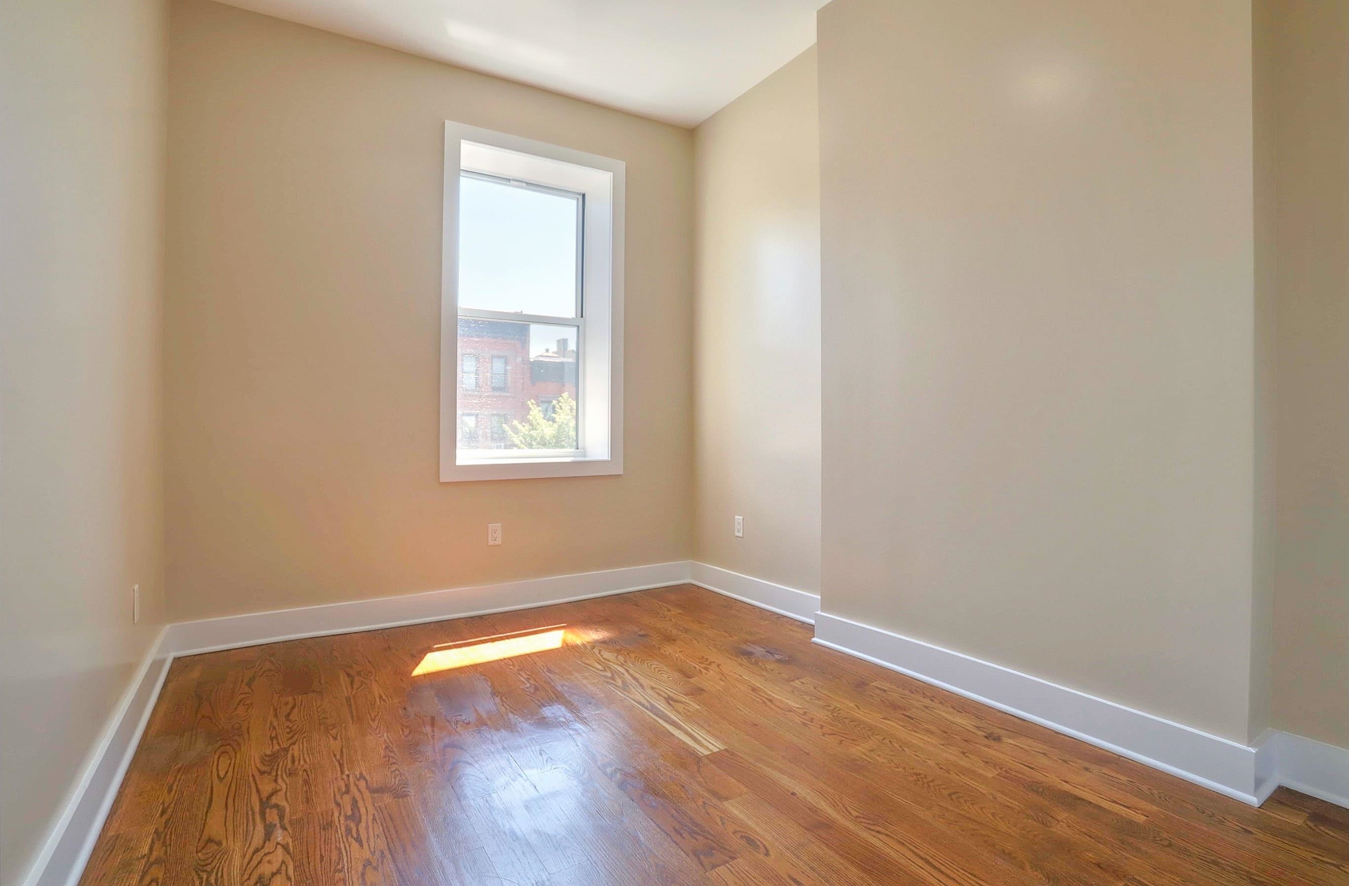824 WASHINGTON ST #2