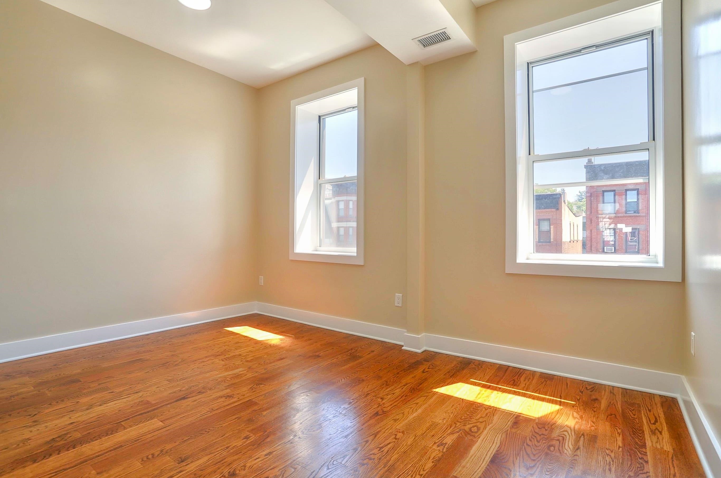 824 WASHINGTON ST #2