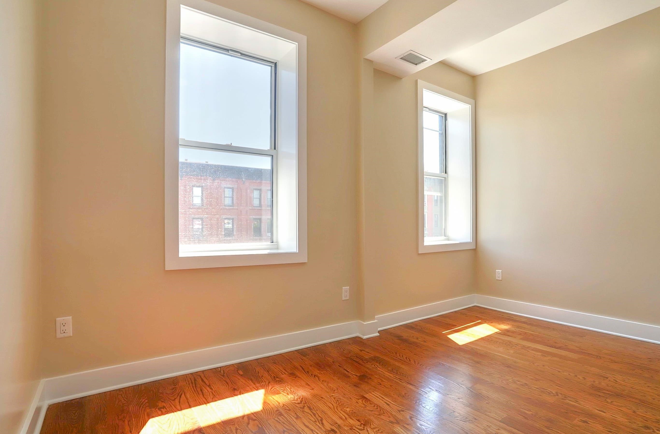 824 WASHINGTON ST #2
