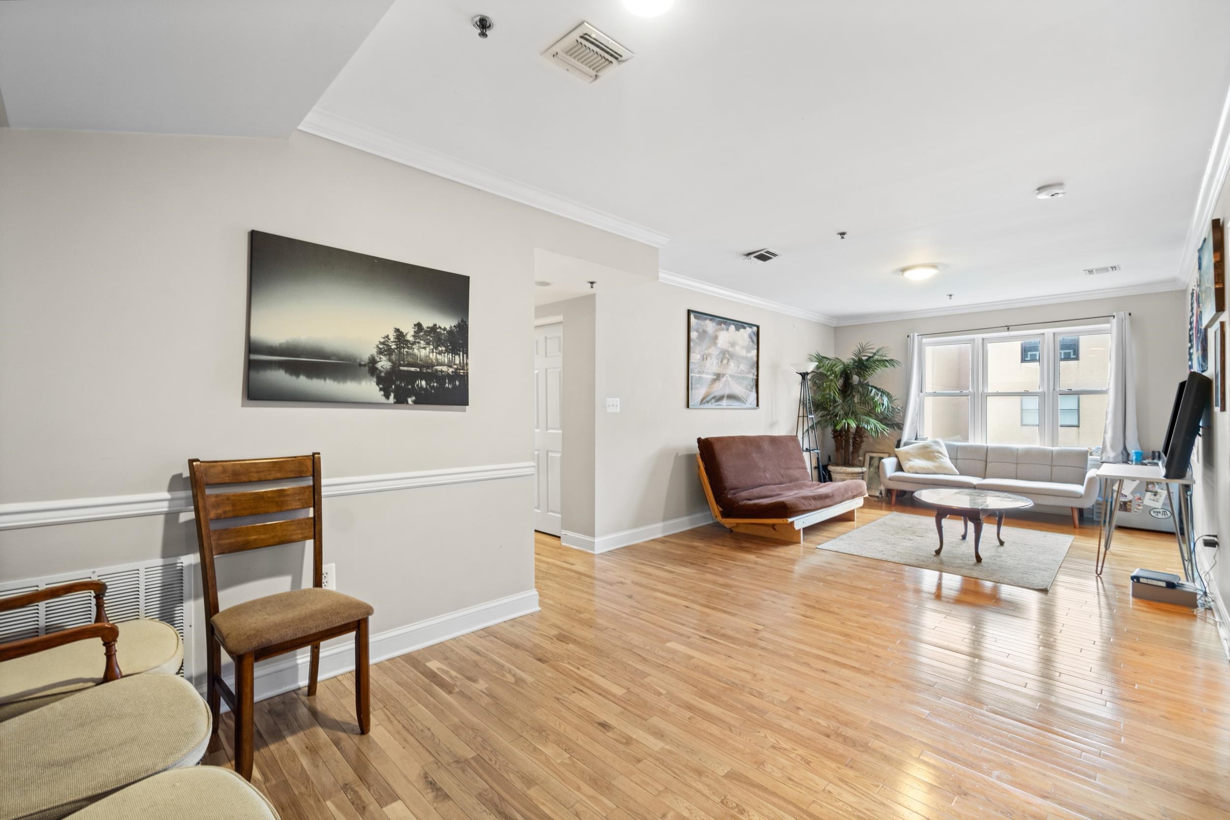 214-216 JACKSON ST - Photo 4