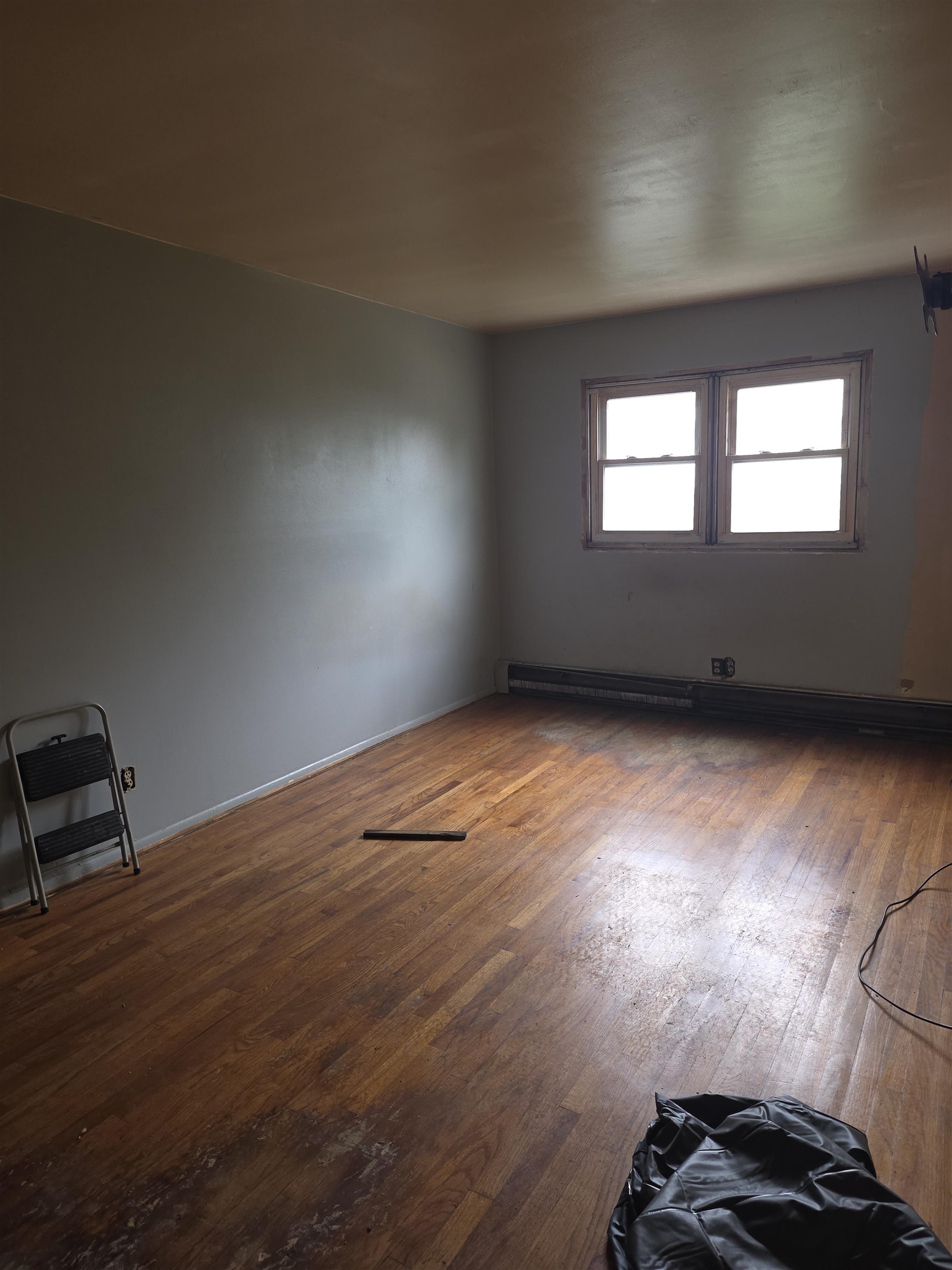 305 NEPTUNE AVE