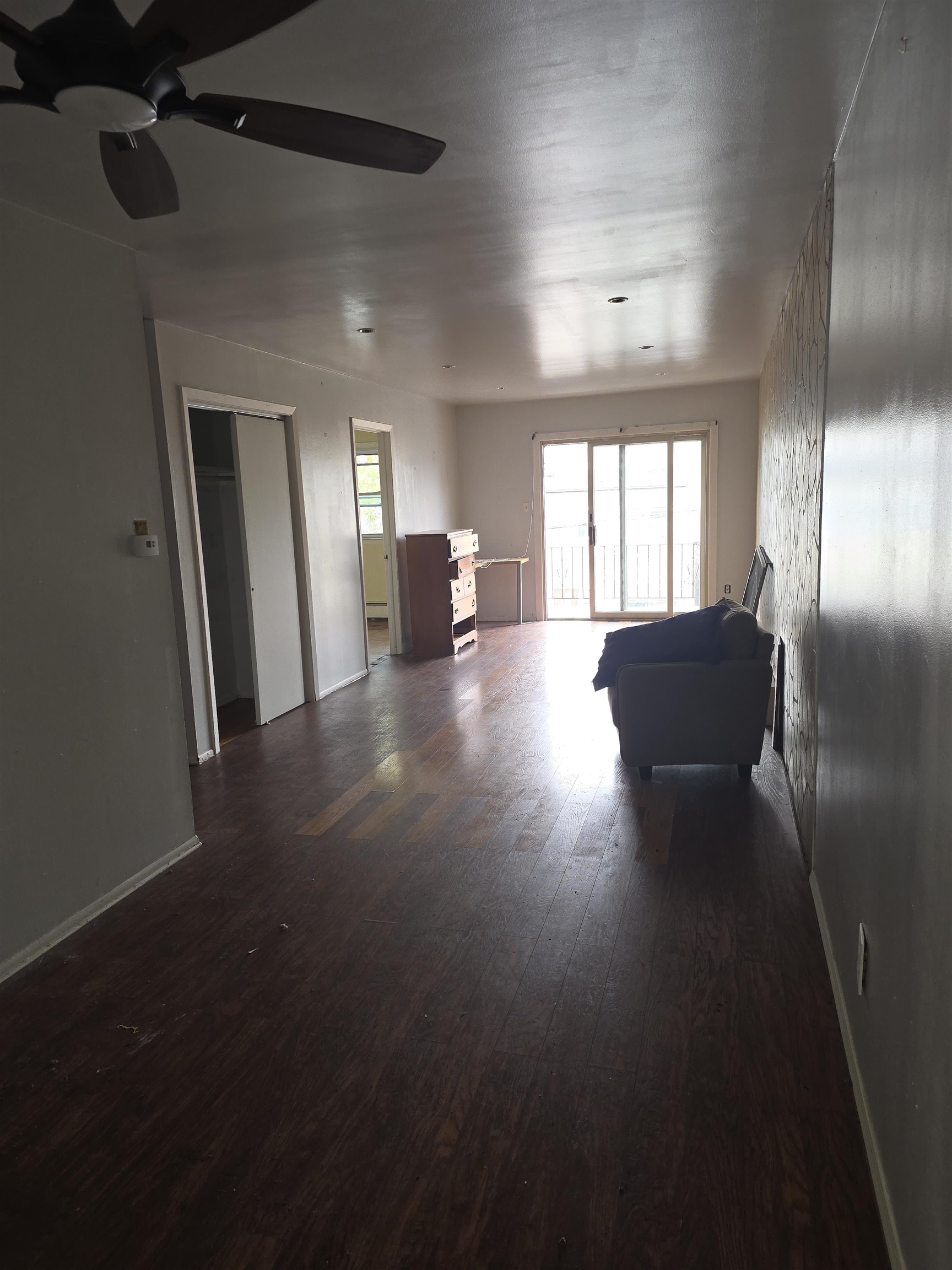 305 NEPTUNE AVE - Photo 4