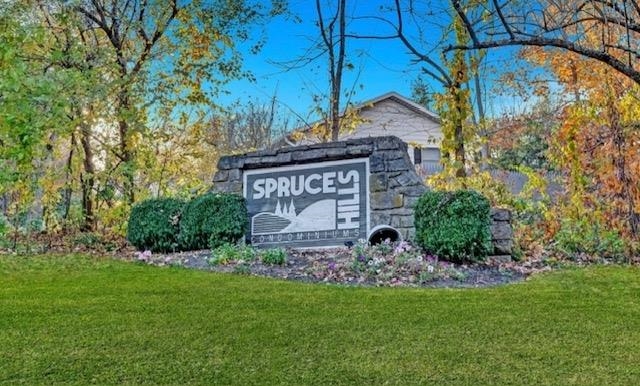 905 SPRUCE HILLS DR - Photo 2