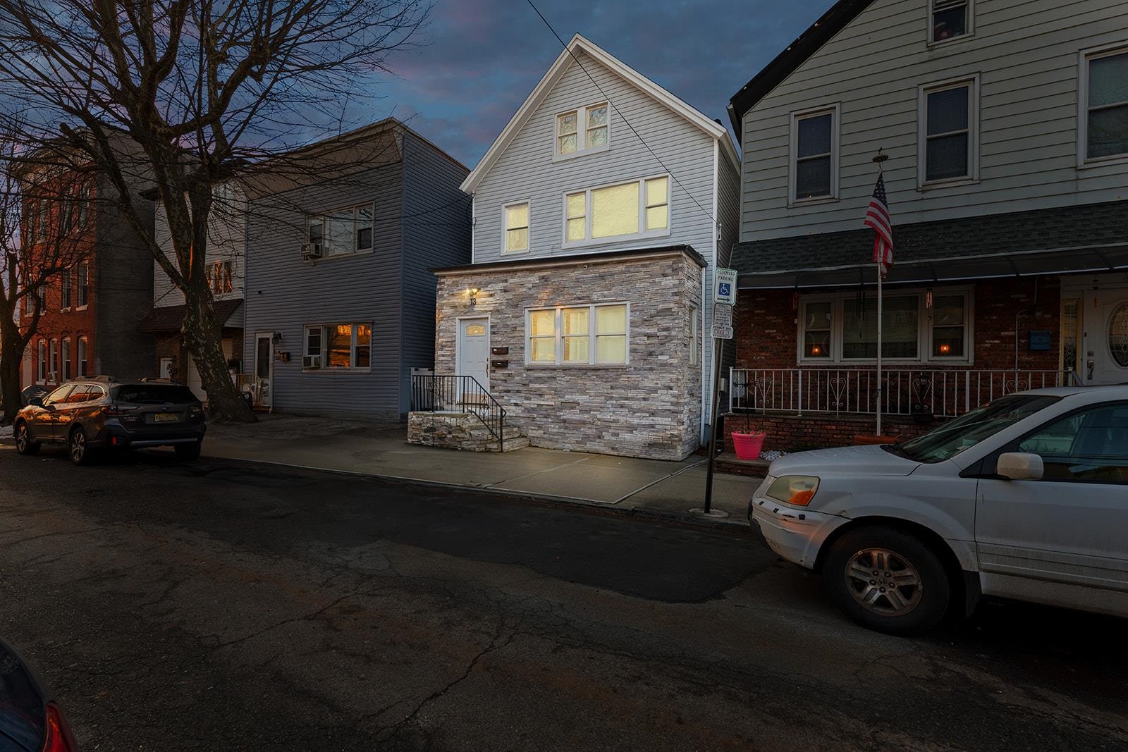 13 MEADOW ST - Photo 2