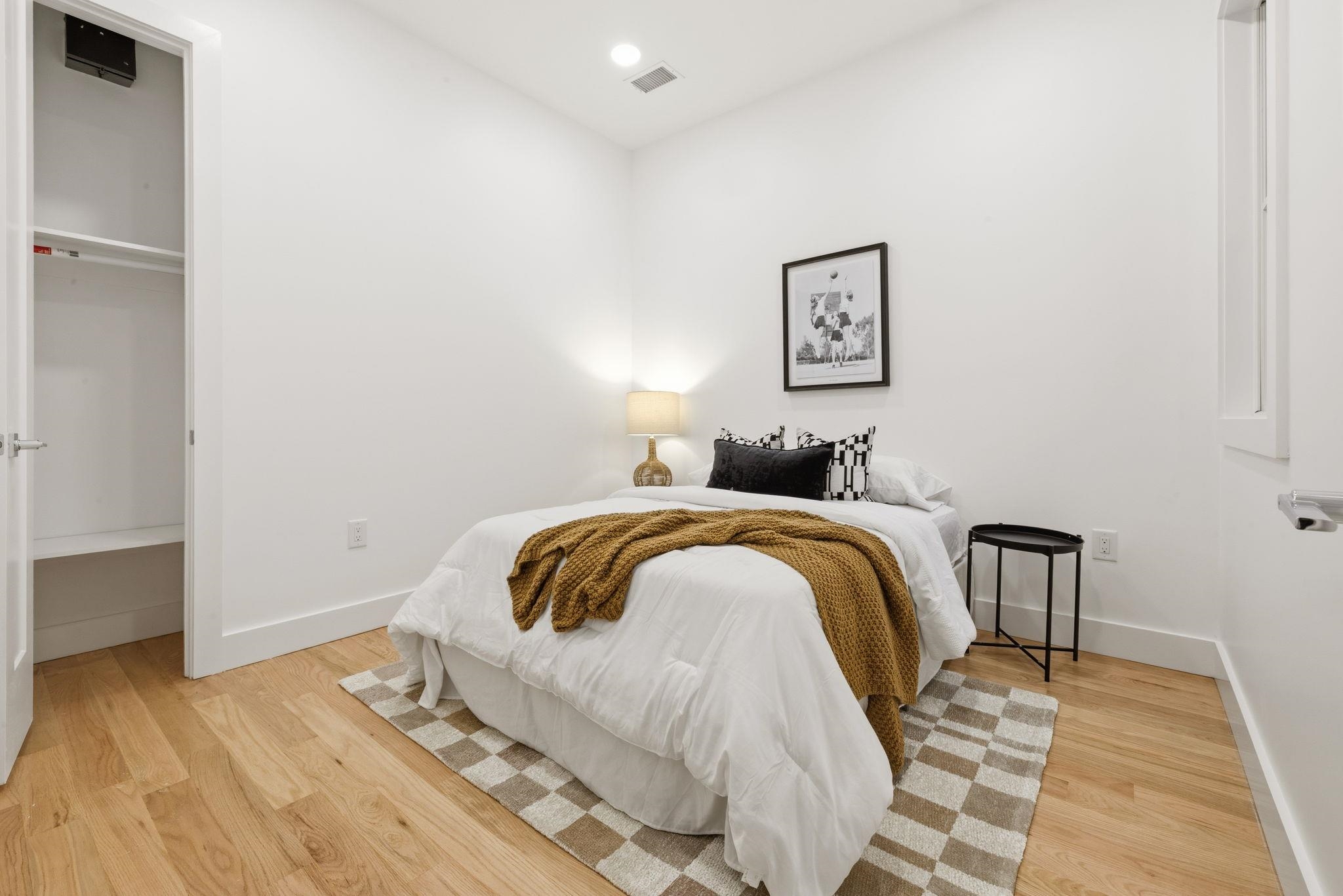 271 WEBSTER AVE #2