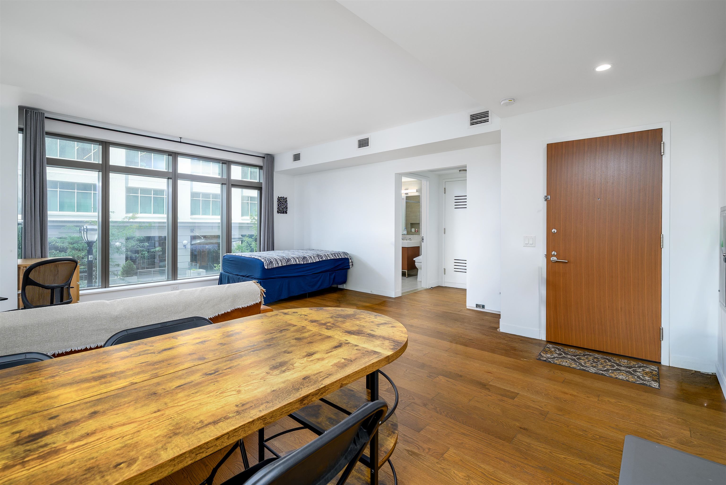 99 HUDSON ST #205