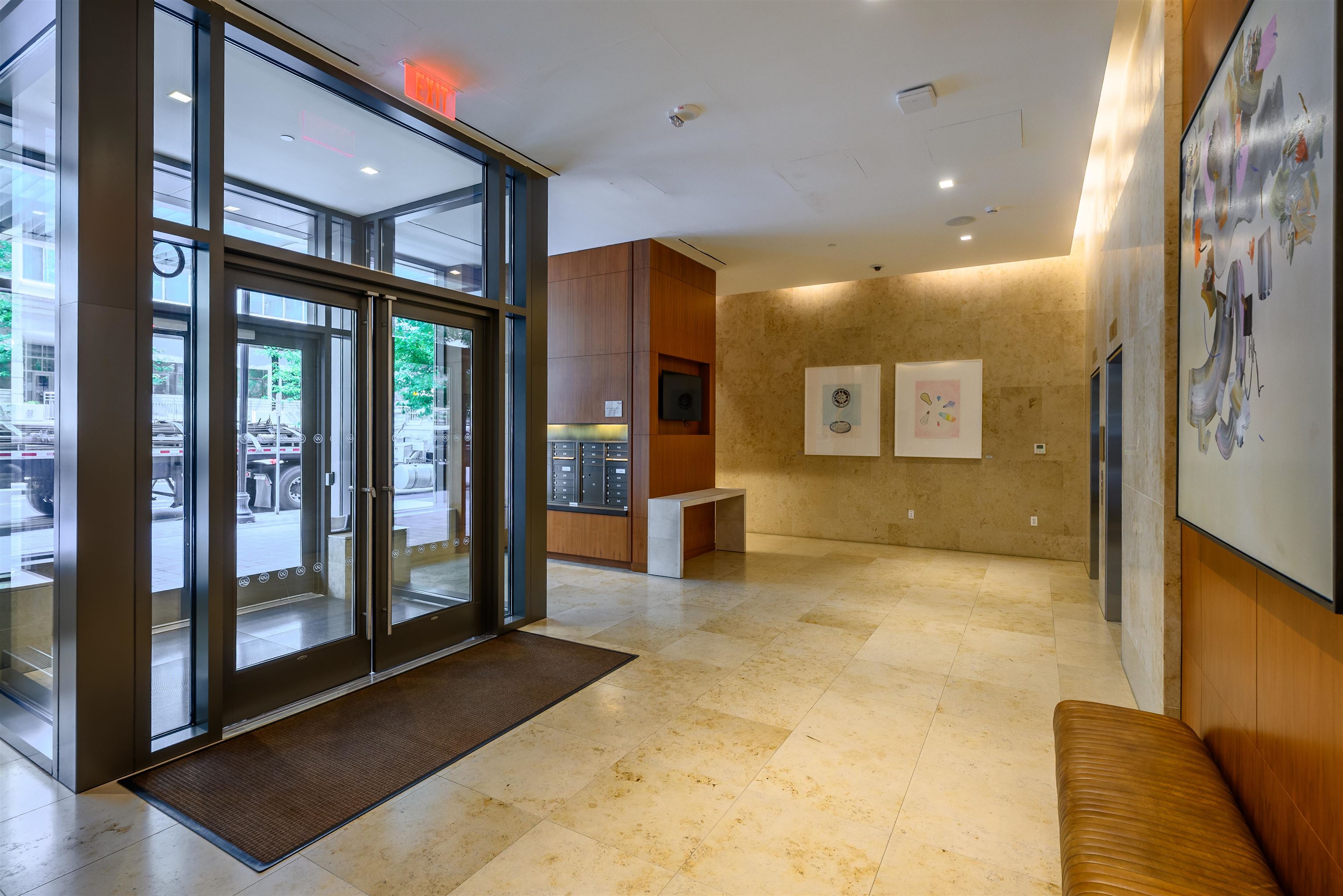 99 HUDSON ST #205