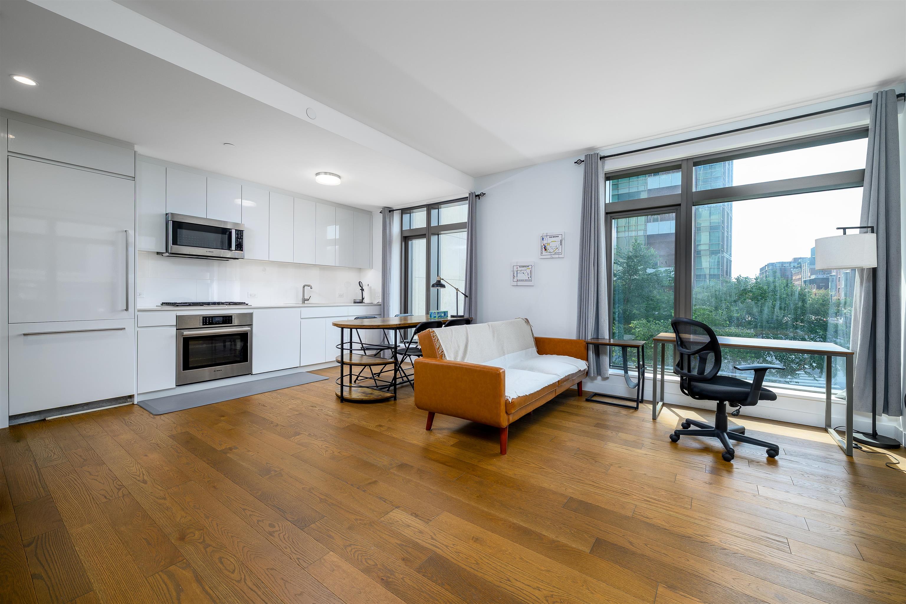 99 HUDSON ST #205