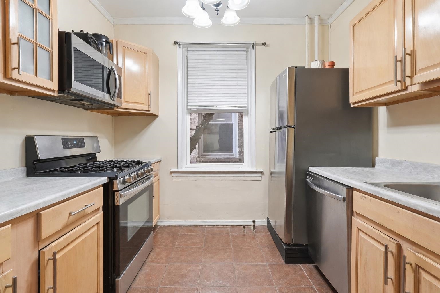 325 79TH ST - Photo 4