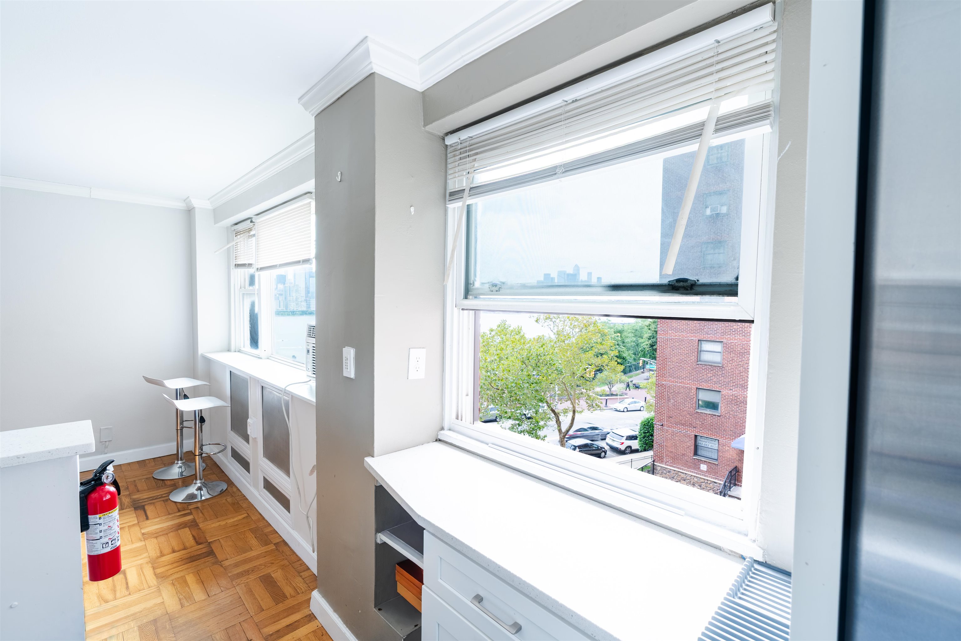 6515 BLVD EAST #3H