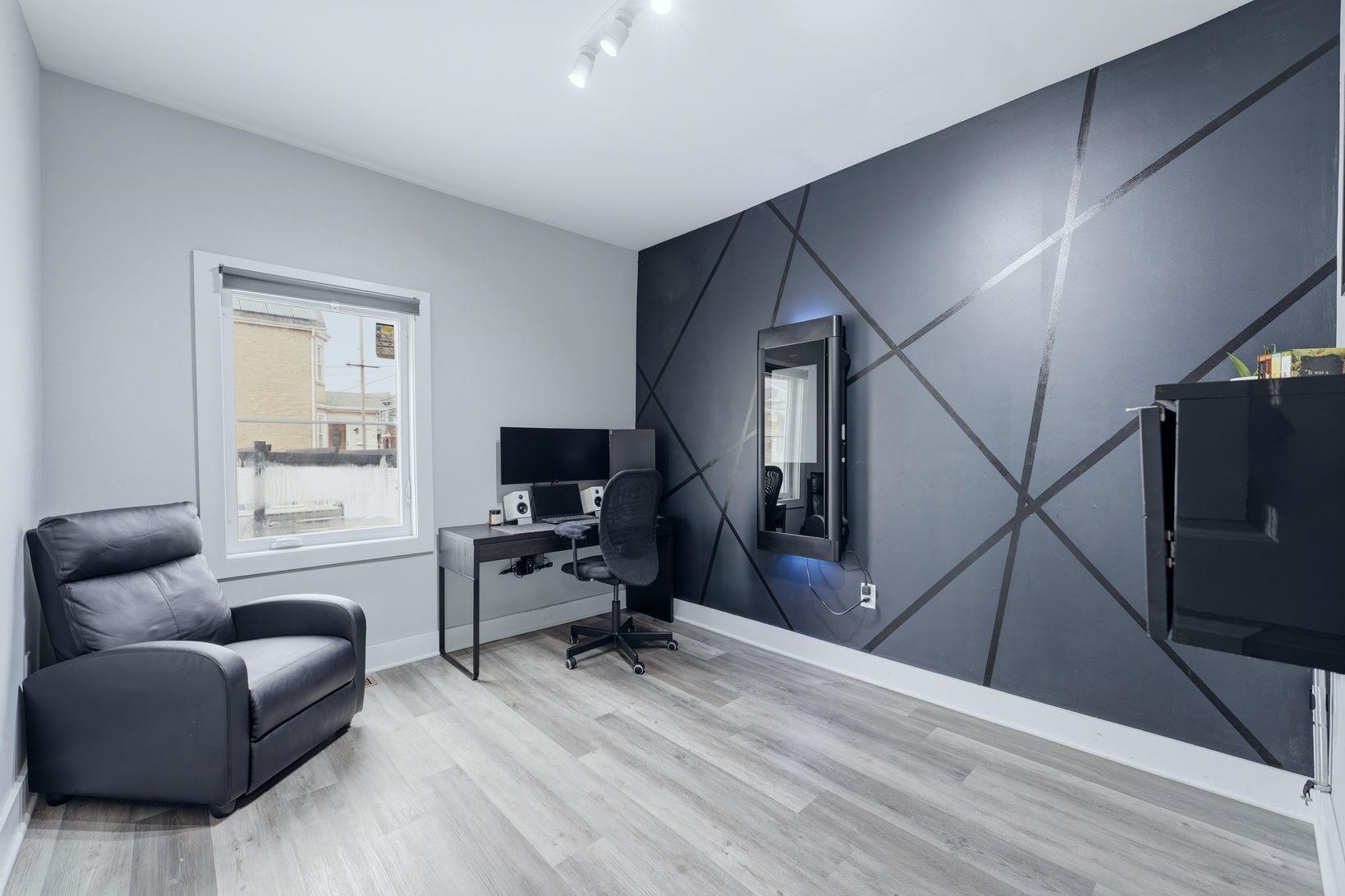 119 BERGEN AVE - Photo 2