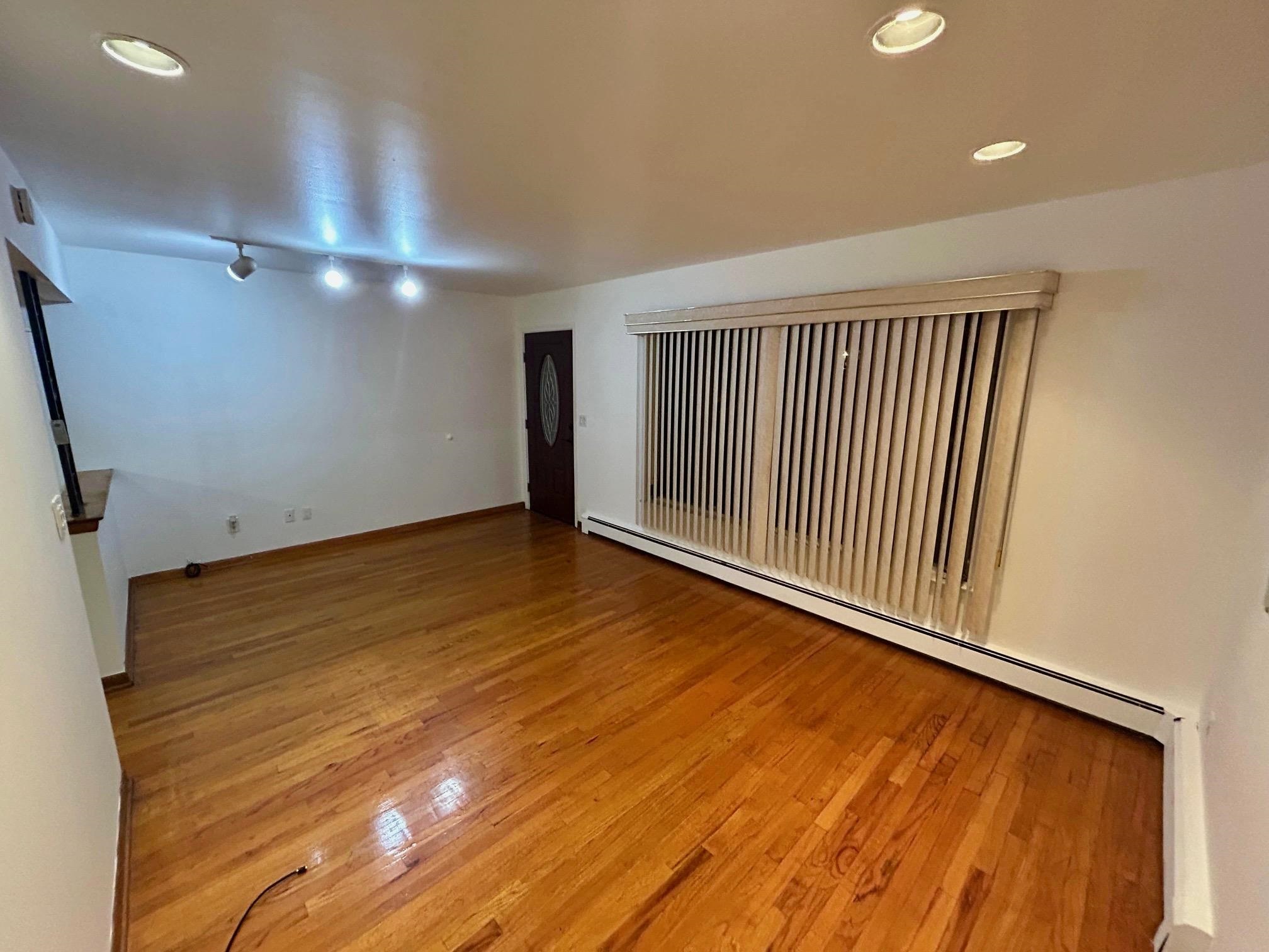 4703 COTTAGE AVE - Photo 3
