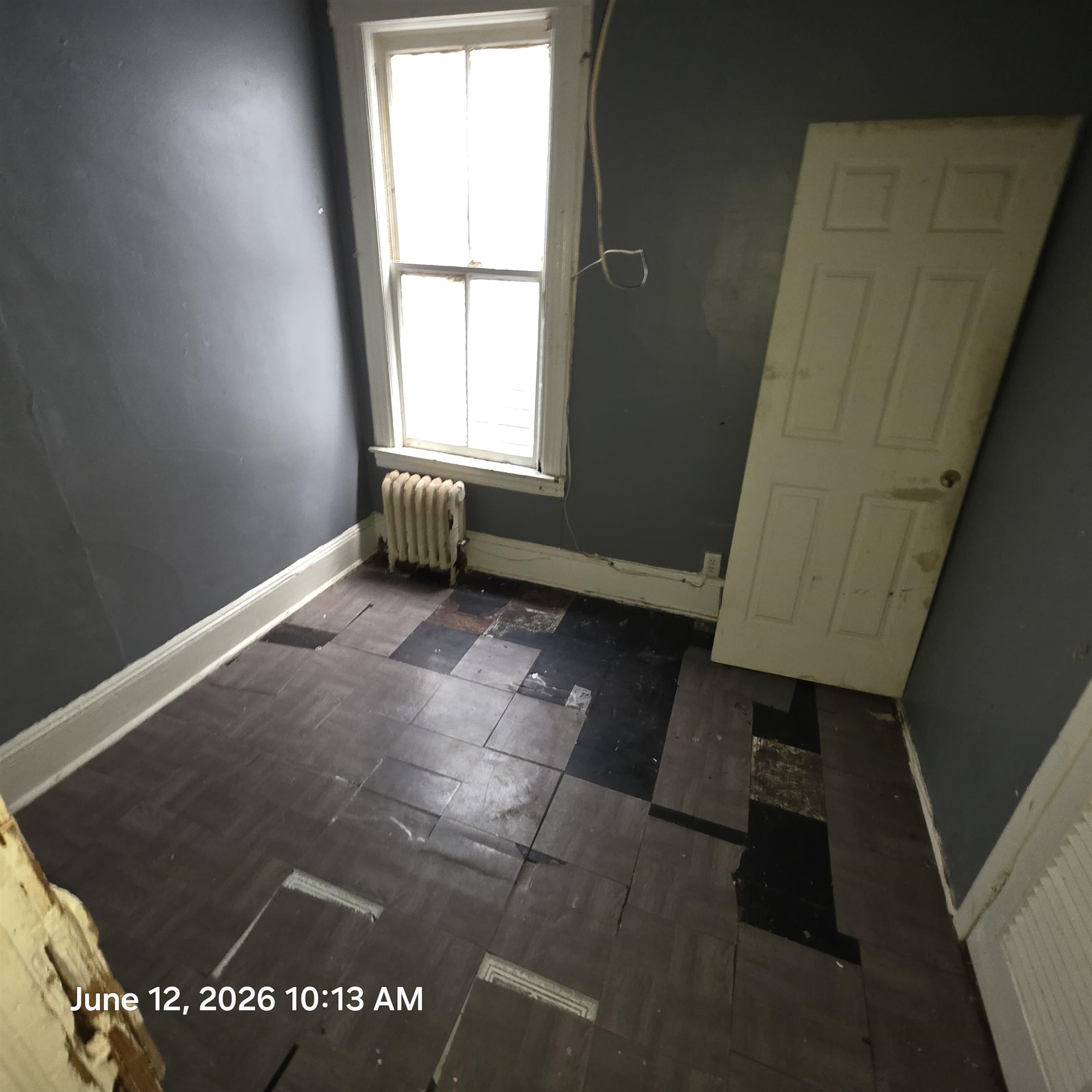 240 CLINTON AVE - Photo 4