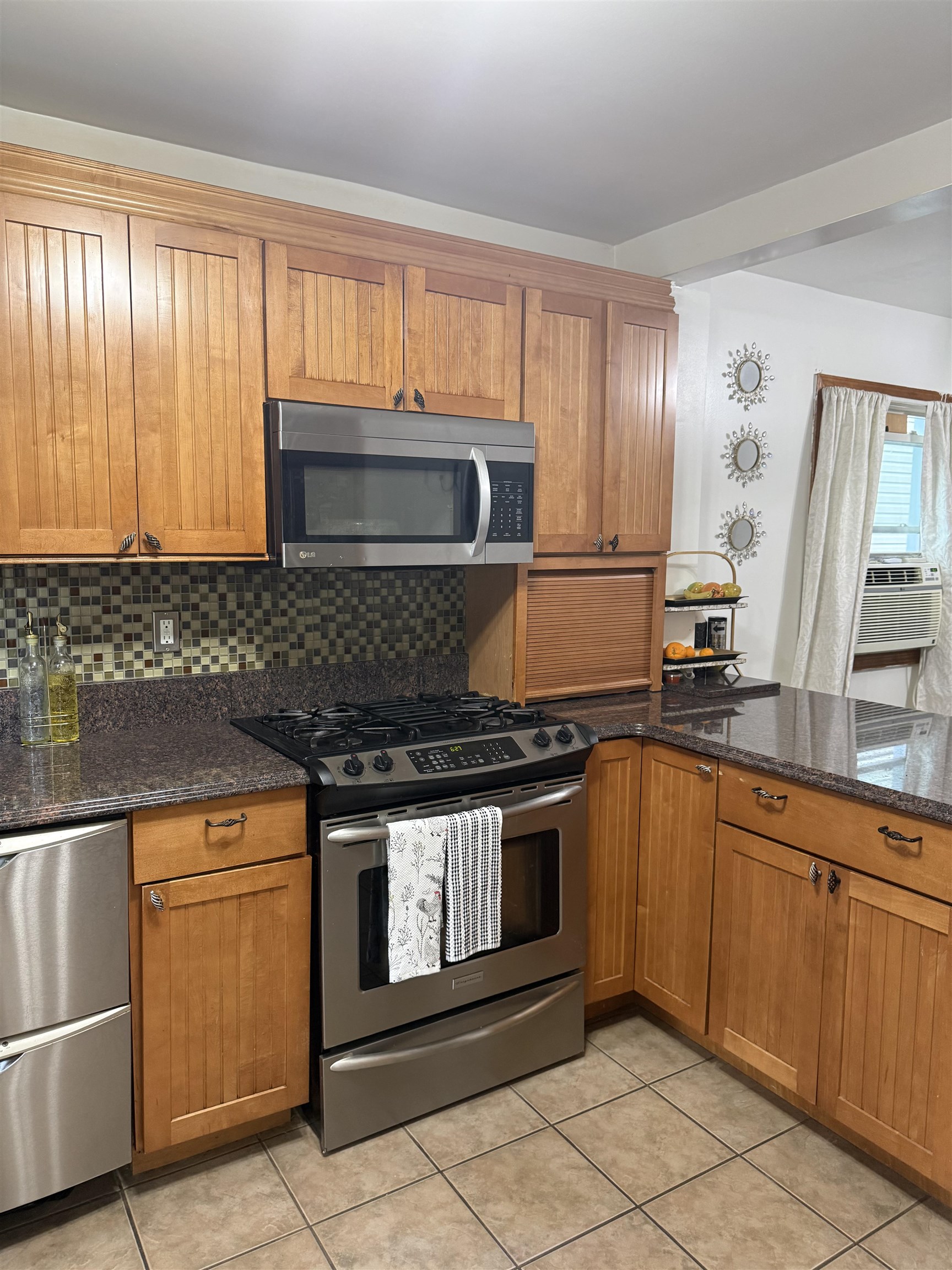 60 WILLET ST - Photo 4