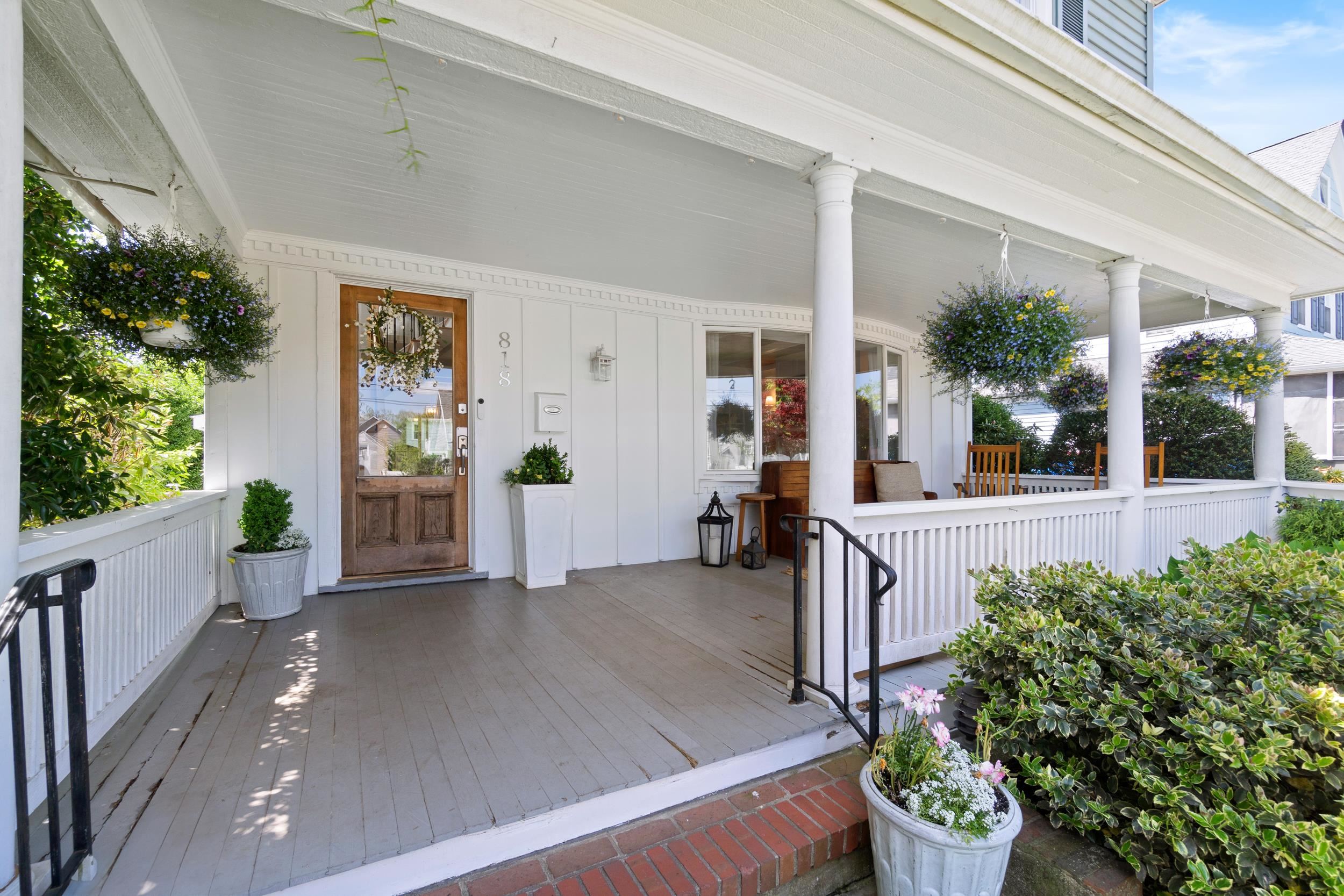 818 TRENTON AVE - Photo 3