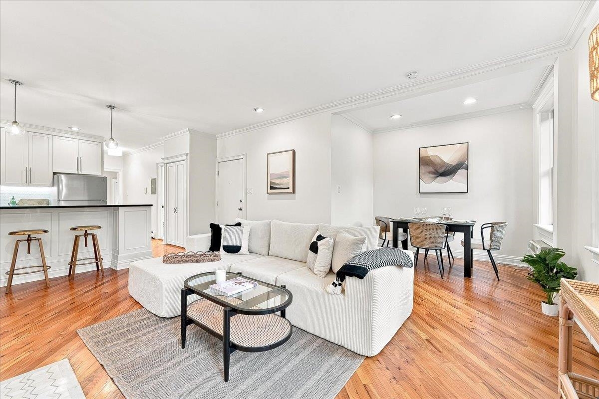 137 GARDEN ST - Photo 2