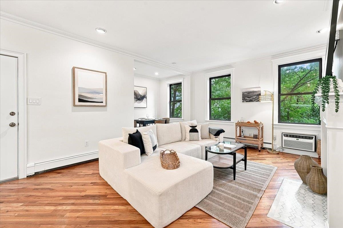 137 GARDEN ST - Photo 3