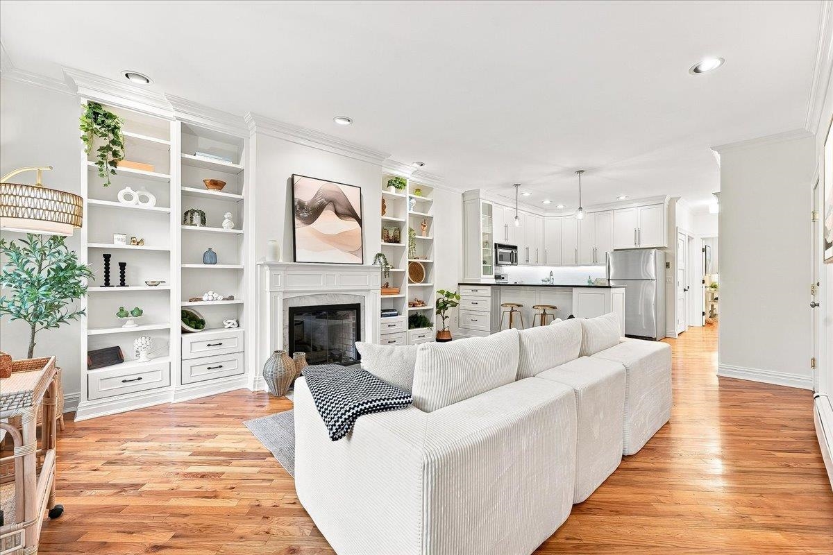 137 GARDEN ST - Photo 4