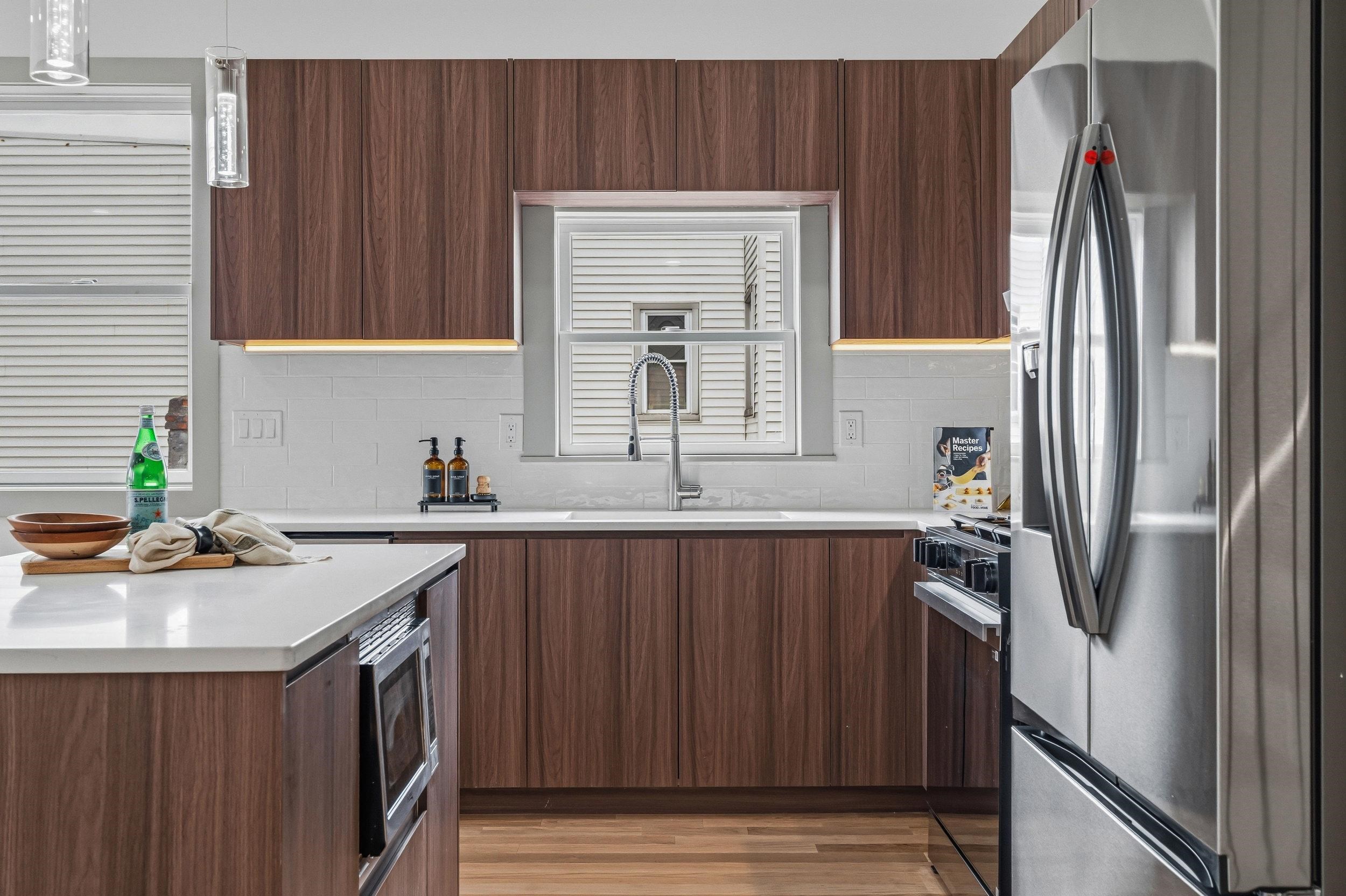 161 WOODLAWN AVE - Photo 4
