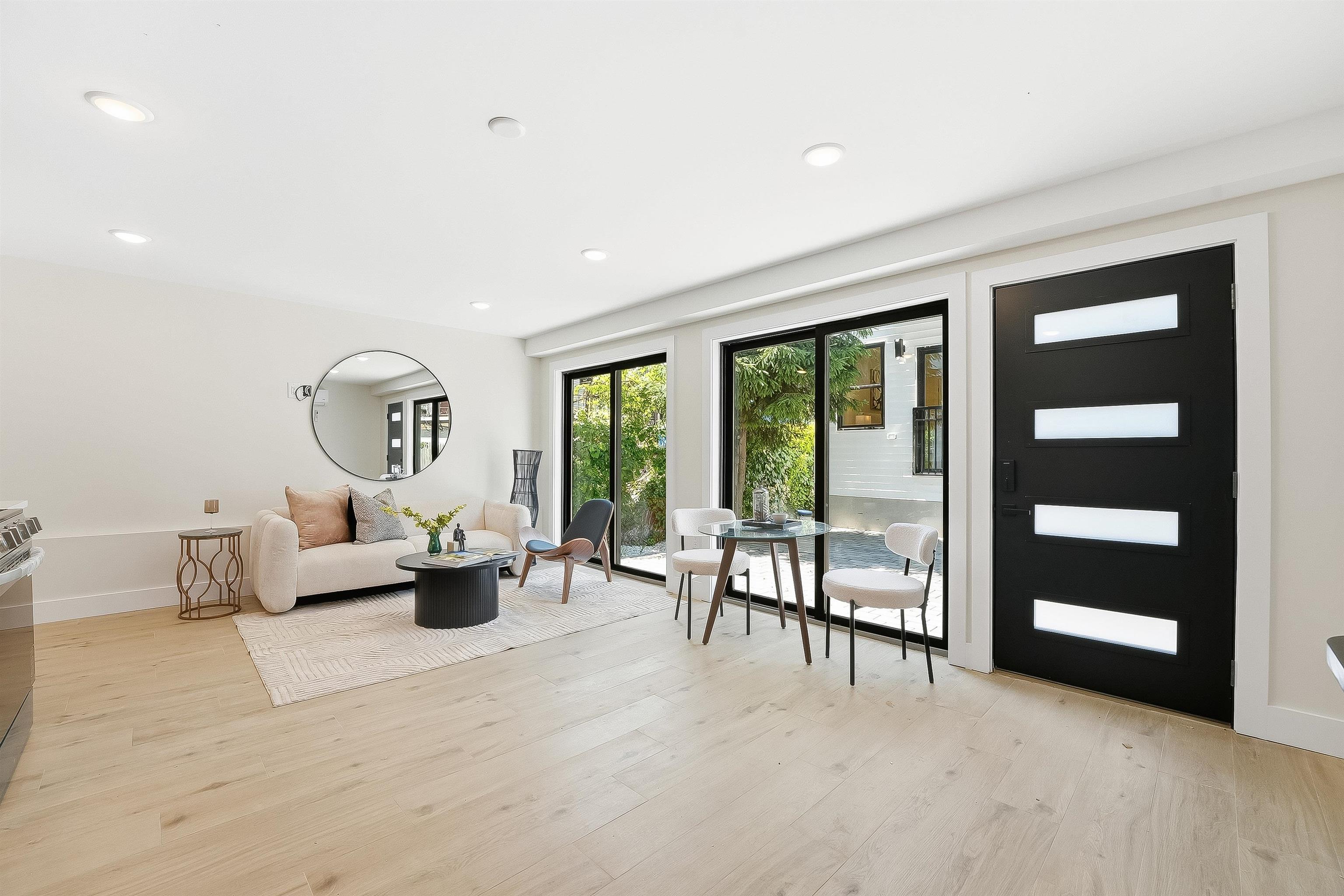 202 FAIRVIEW AVE - Photo 4