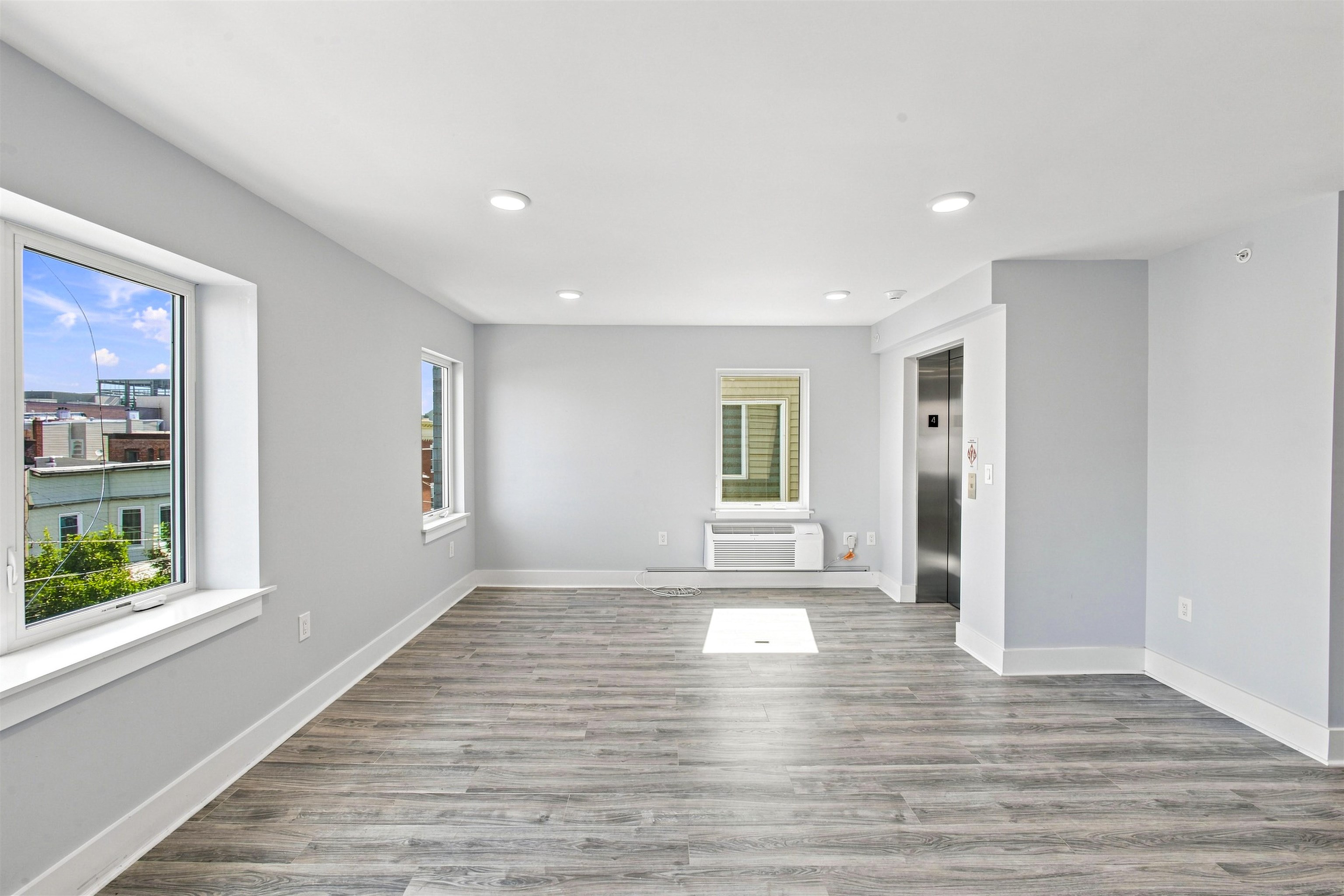 417 14TH ST - Photo 2