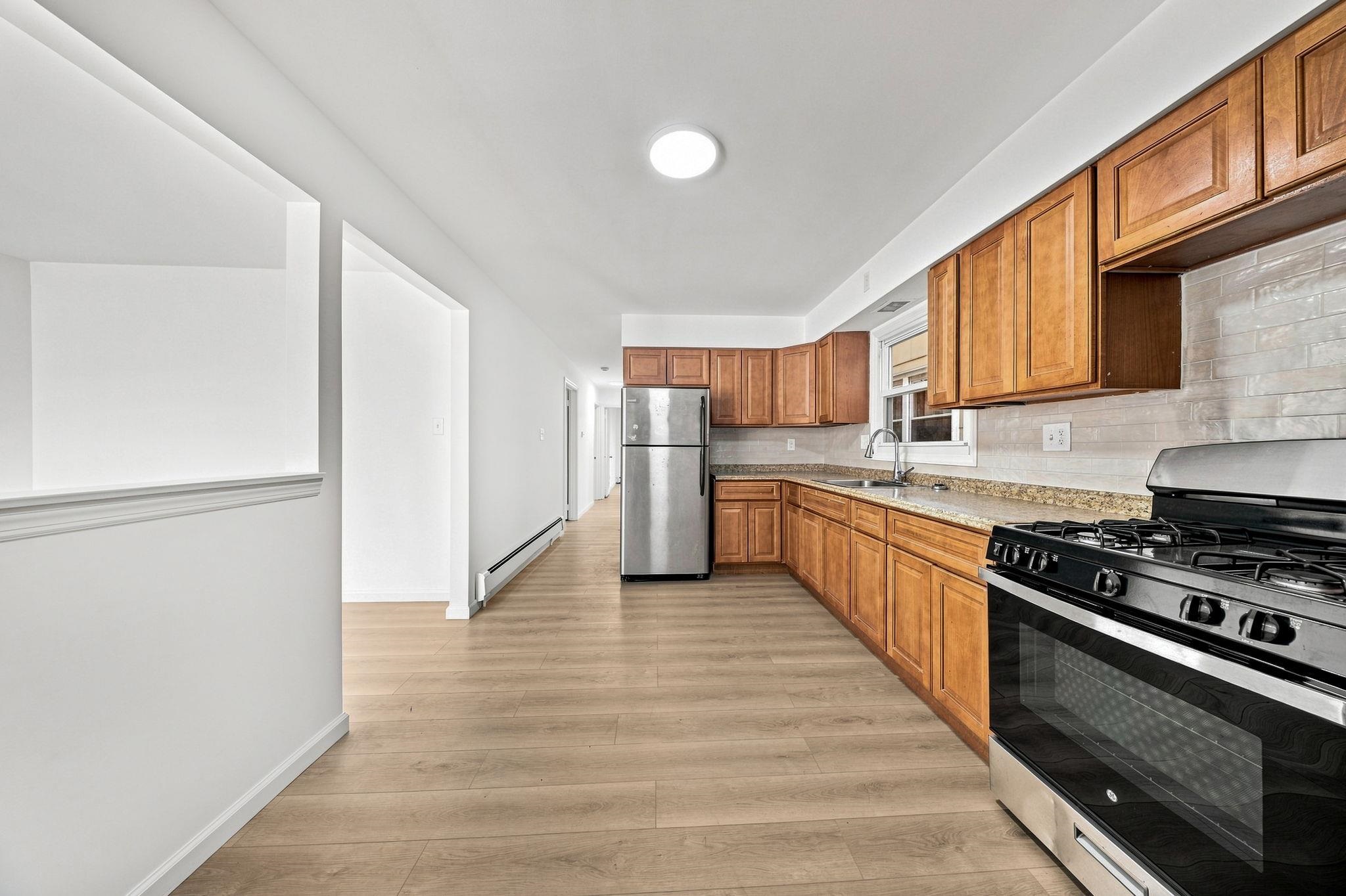 26 PIERCE AVE - Photo 4